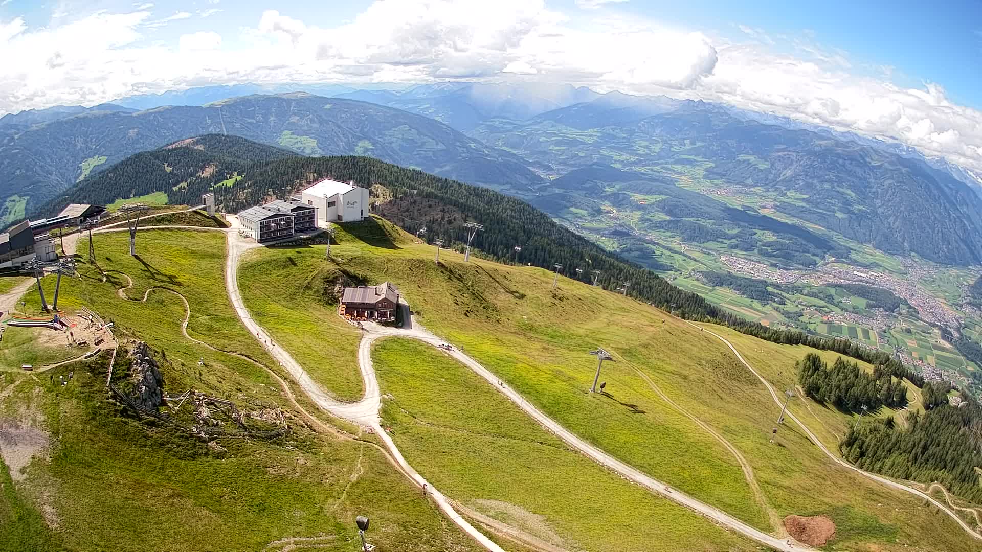 Stazione sciistica di Plan de Corones | vista su Brunico