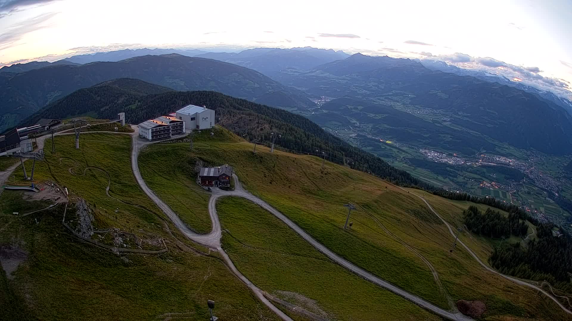 Skigebiet Kronplatz Gipfel | Blick auf Bruneck