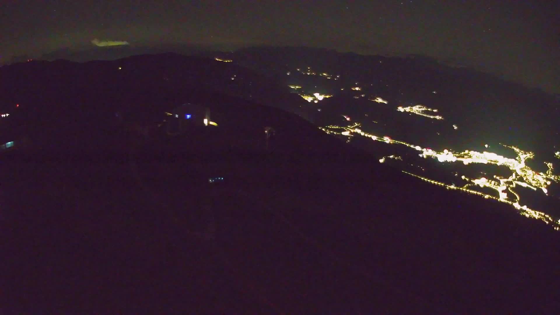 Kronplatz peak Ski resort | view to Bruneck