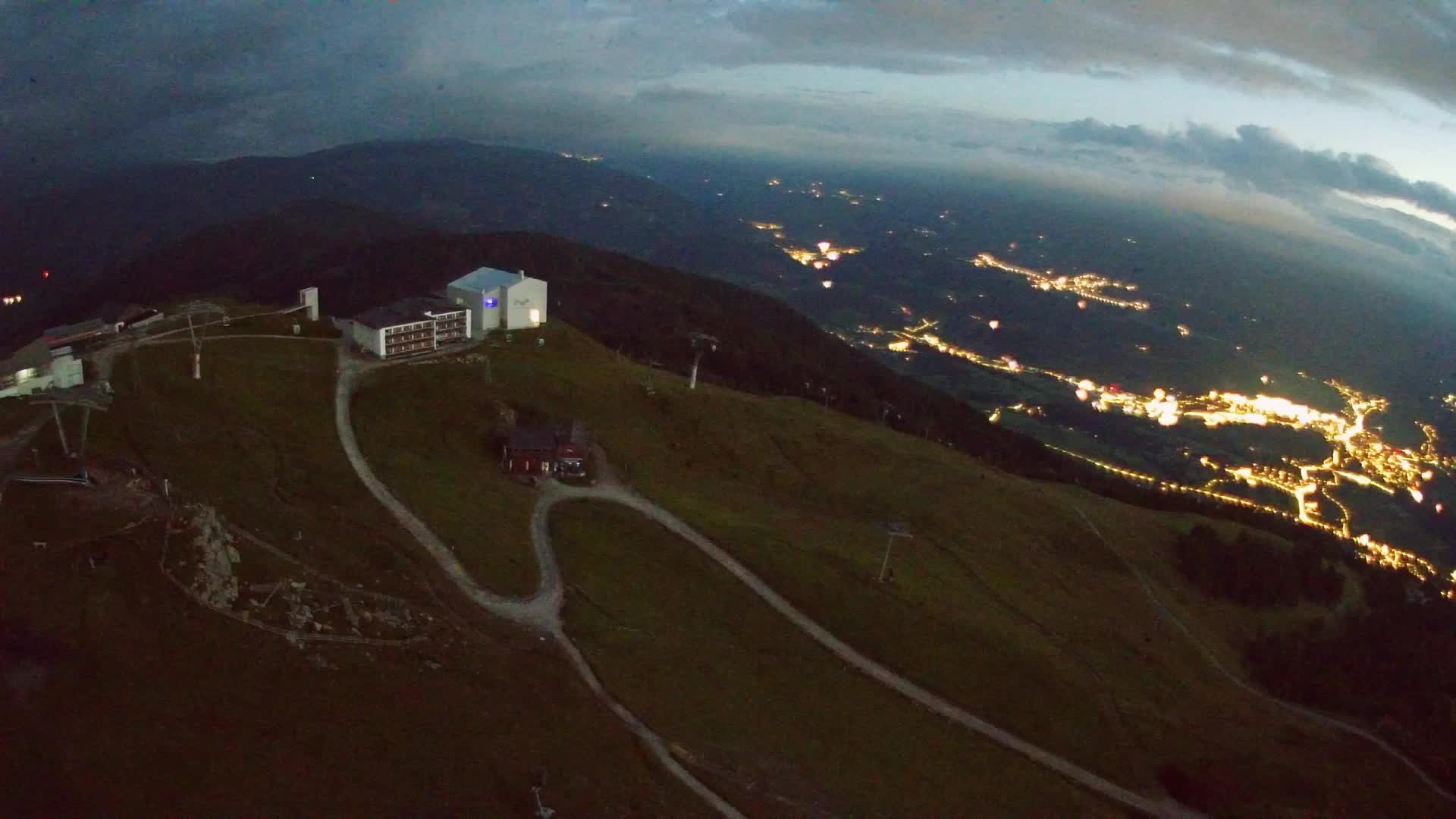 Skigebiet Kronplatz Gipfel | Blick auf Bruneck