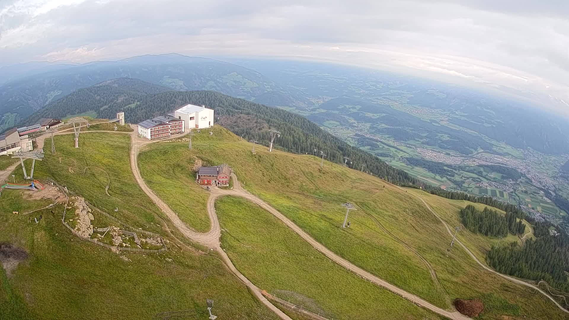 Skigebiet Kronplatz Gipfel | Blick auf Bruneck