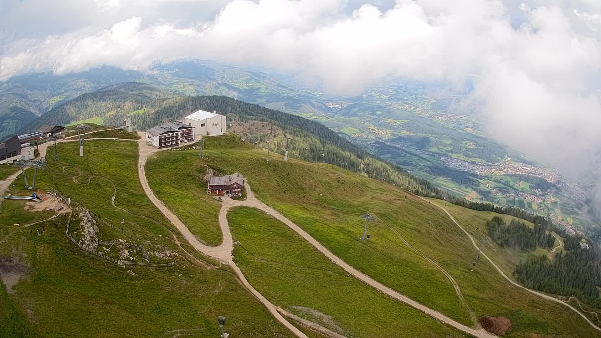 Skigebiet Kronplatz Gipfel | Blick auf Bruneck