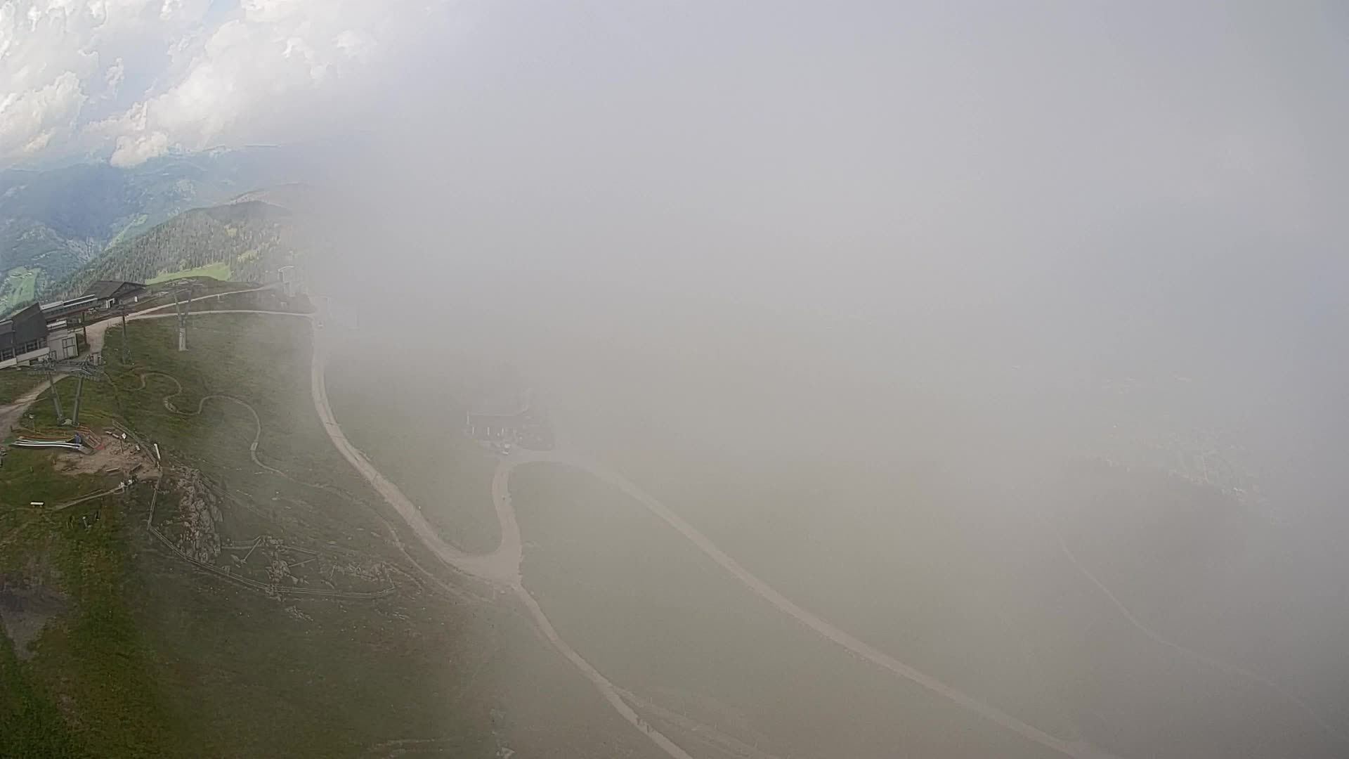 Cima estación de esquí Kronplatz | vista hacia Brunico