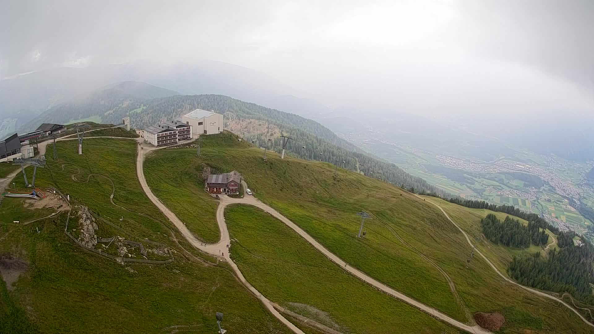 Skigebiet Kronplatz Gipfel | Blick auf Bruneck