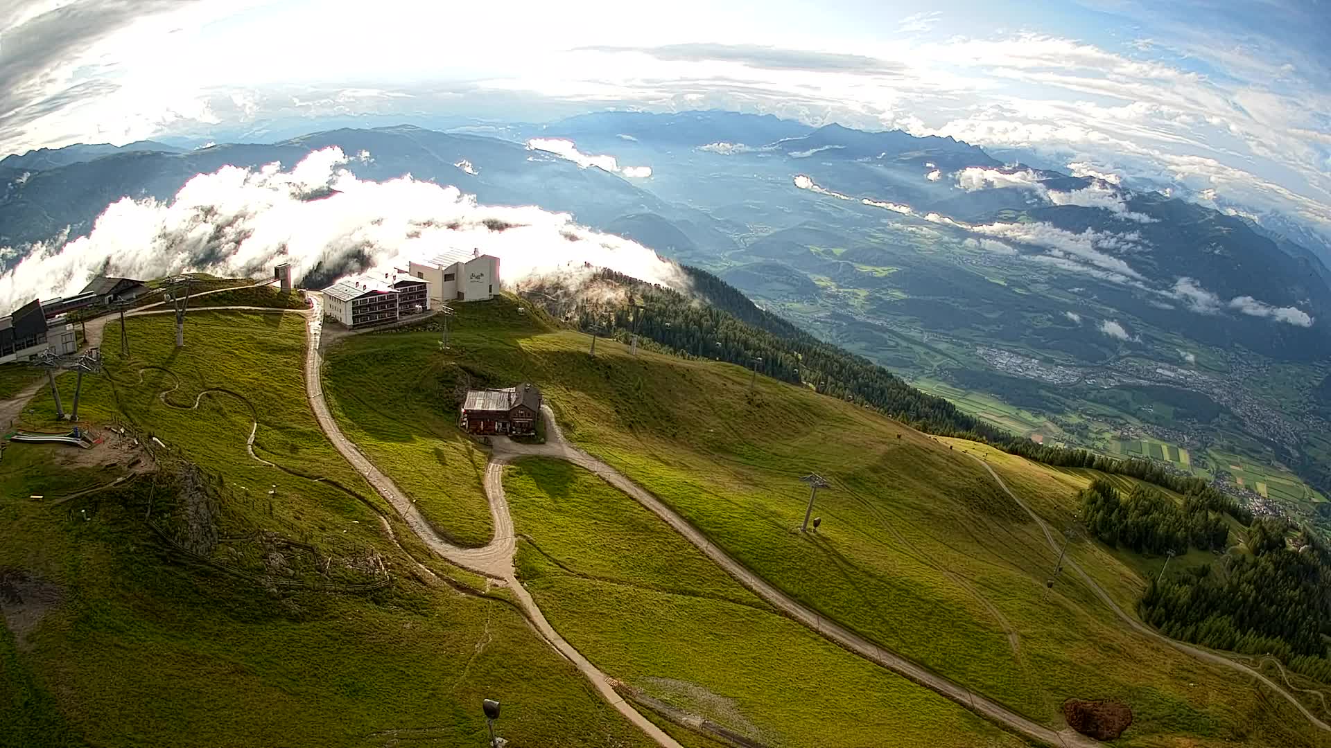 Skigebiet Kronplatz Gipfel | Blick auf Bruneck