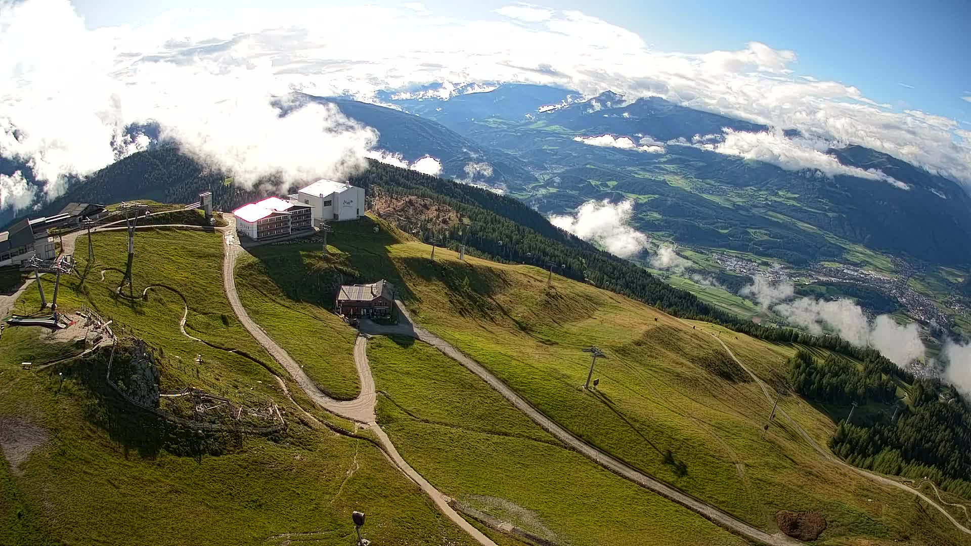 Stazione sciistica di Plan de Corones | vista su Brunico