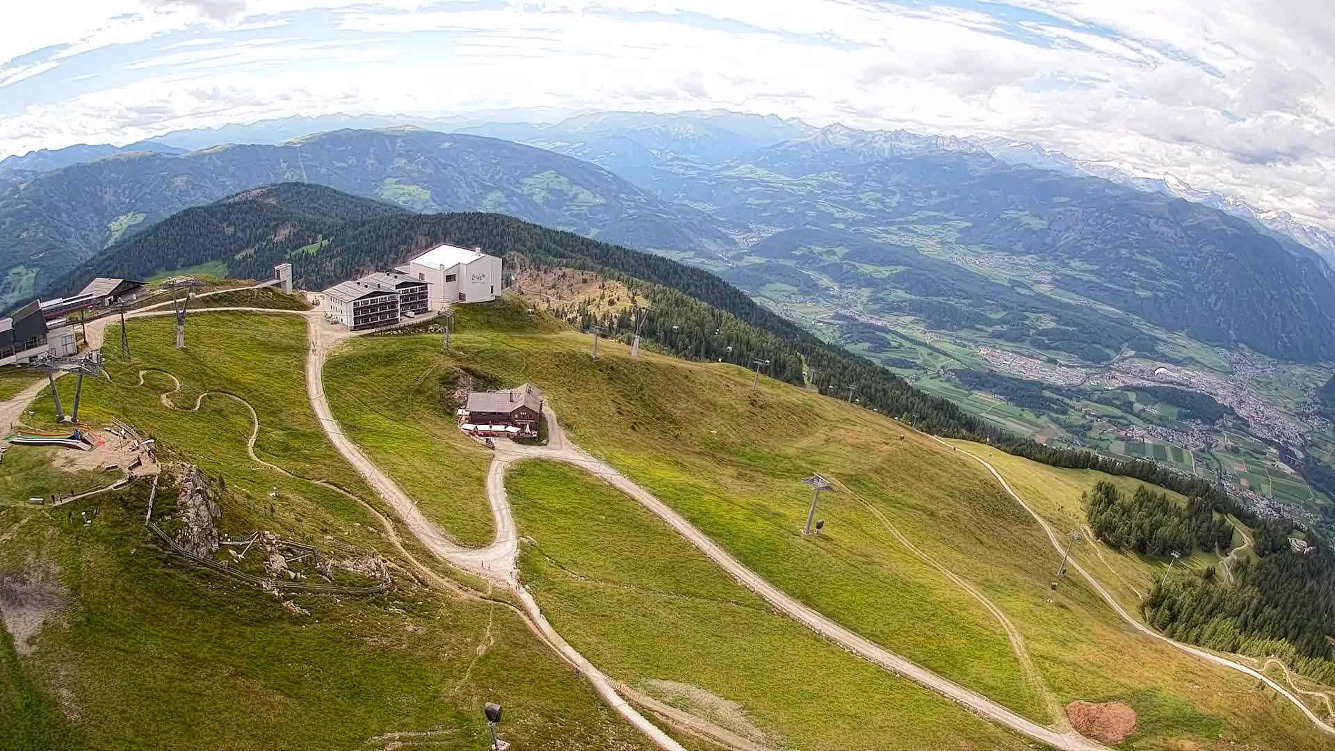 Stazione sciistica di Plan de Corones | vista su Brunico