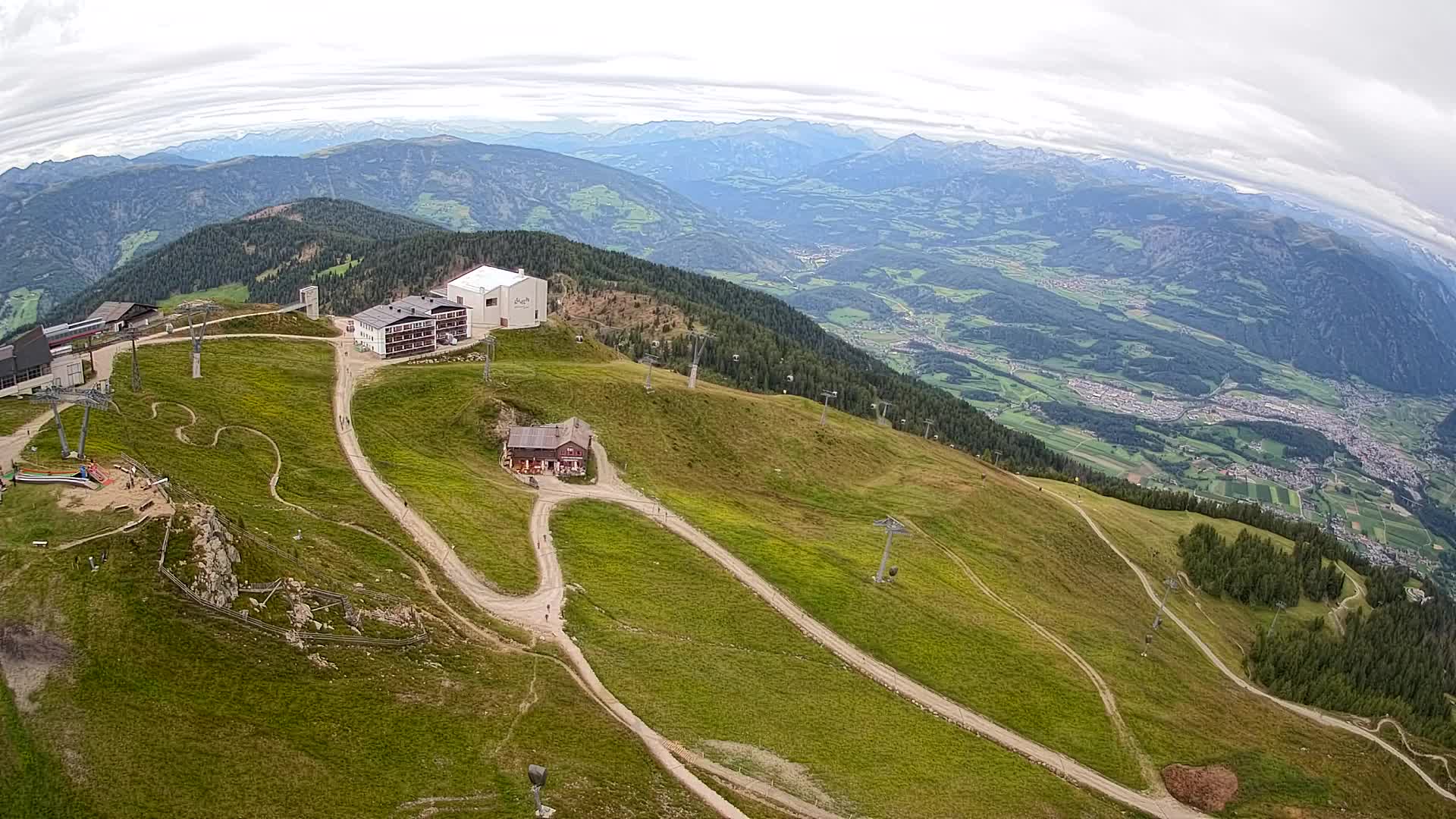 Station de ski Kronplatz sommet | vue sur Brunico