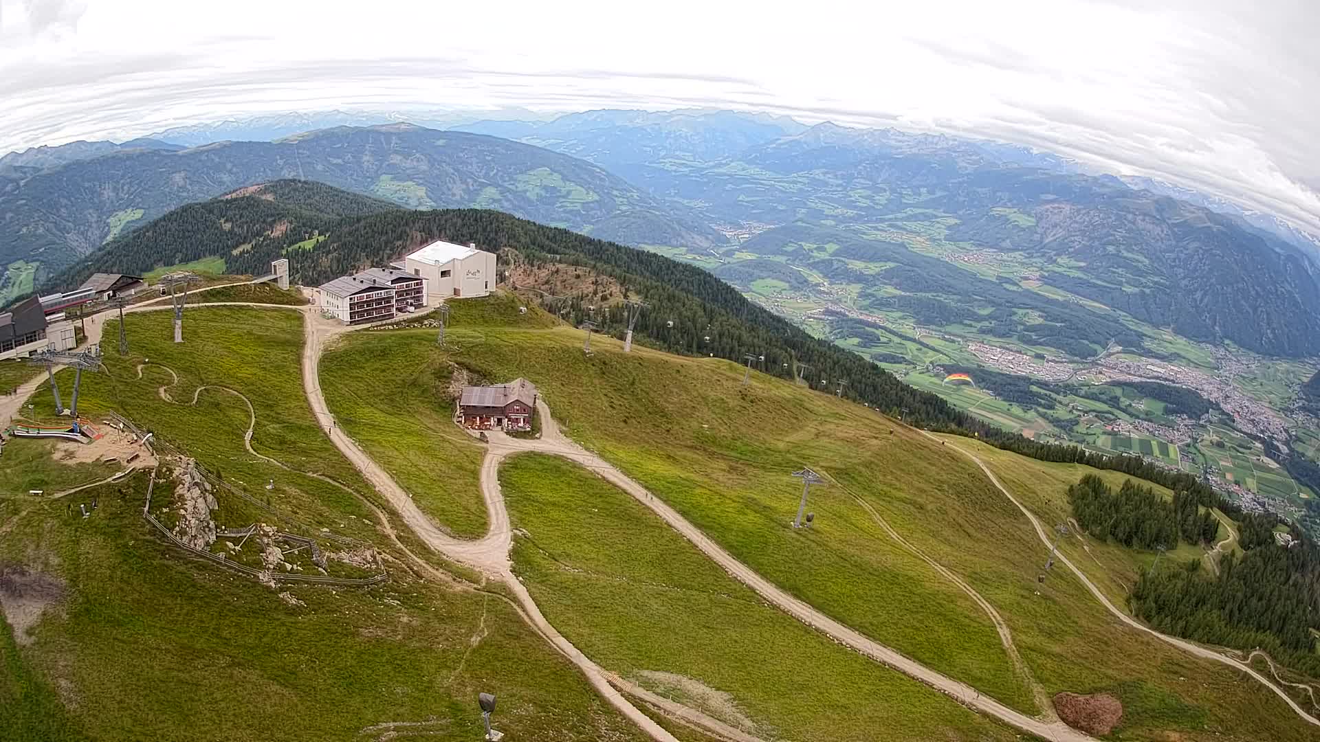 Stazione sciistica di Plan de Corones | vista su Brunico