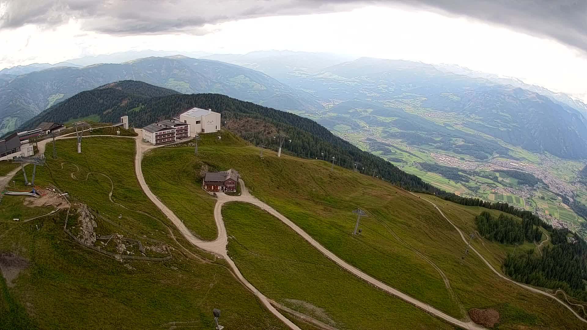 Skigebiet Kronplatz Gipfel | Blick auf Bruneck