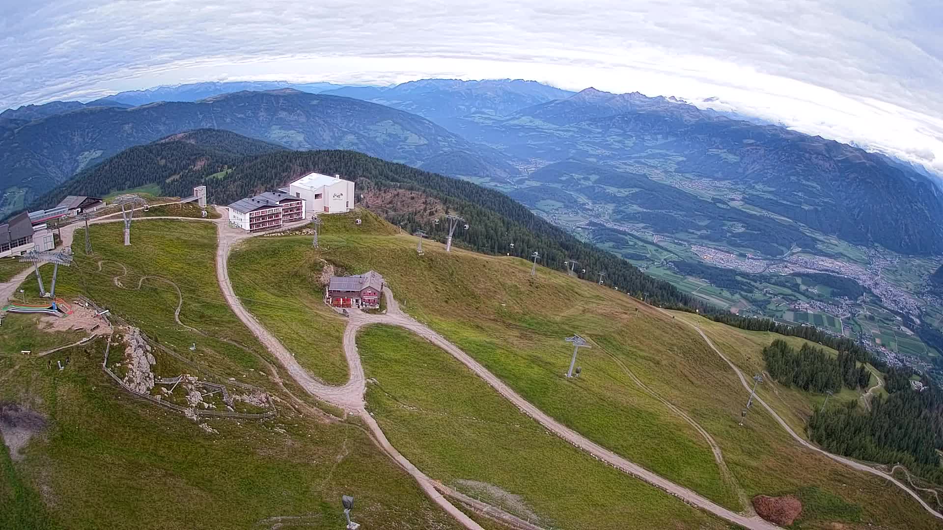 Skigebiet Kronplatz Gipfel | Blick auf Bruneck