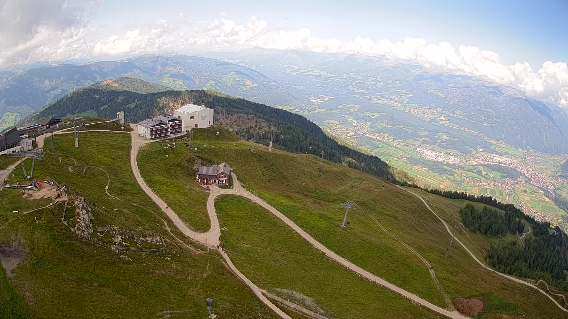 Skigebiet Kronplatz Gipfel | Blick auf Bruneck