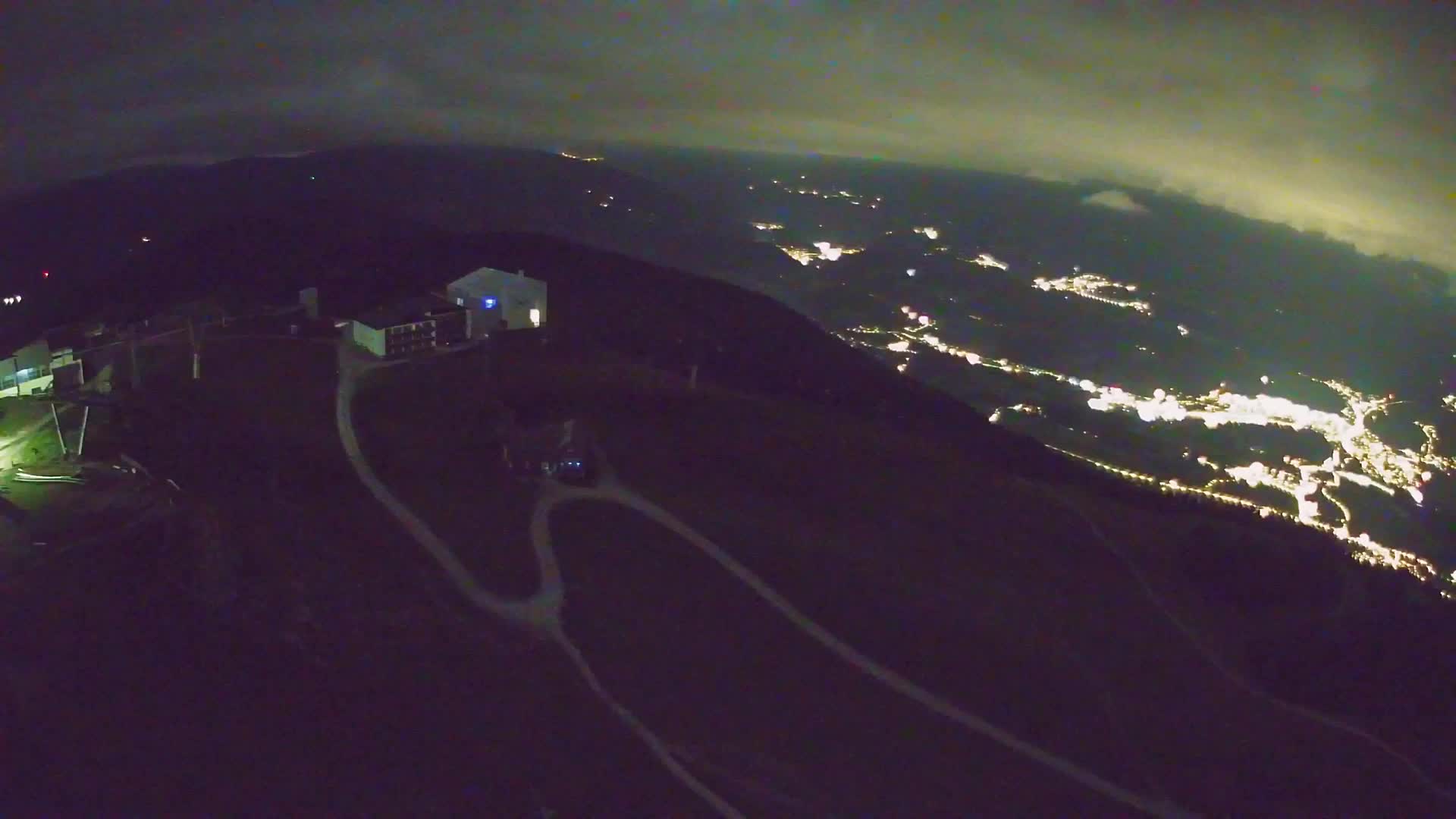 Kronplatz peak Ski resort | view to Bruneck