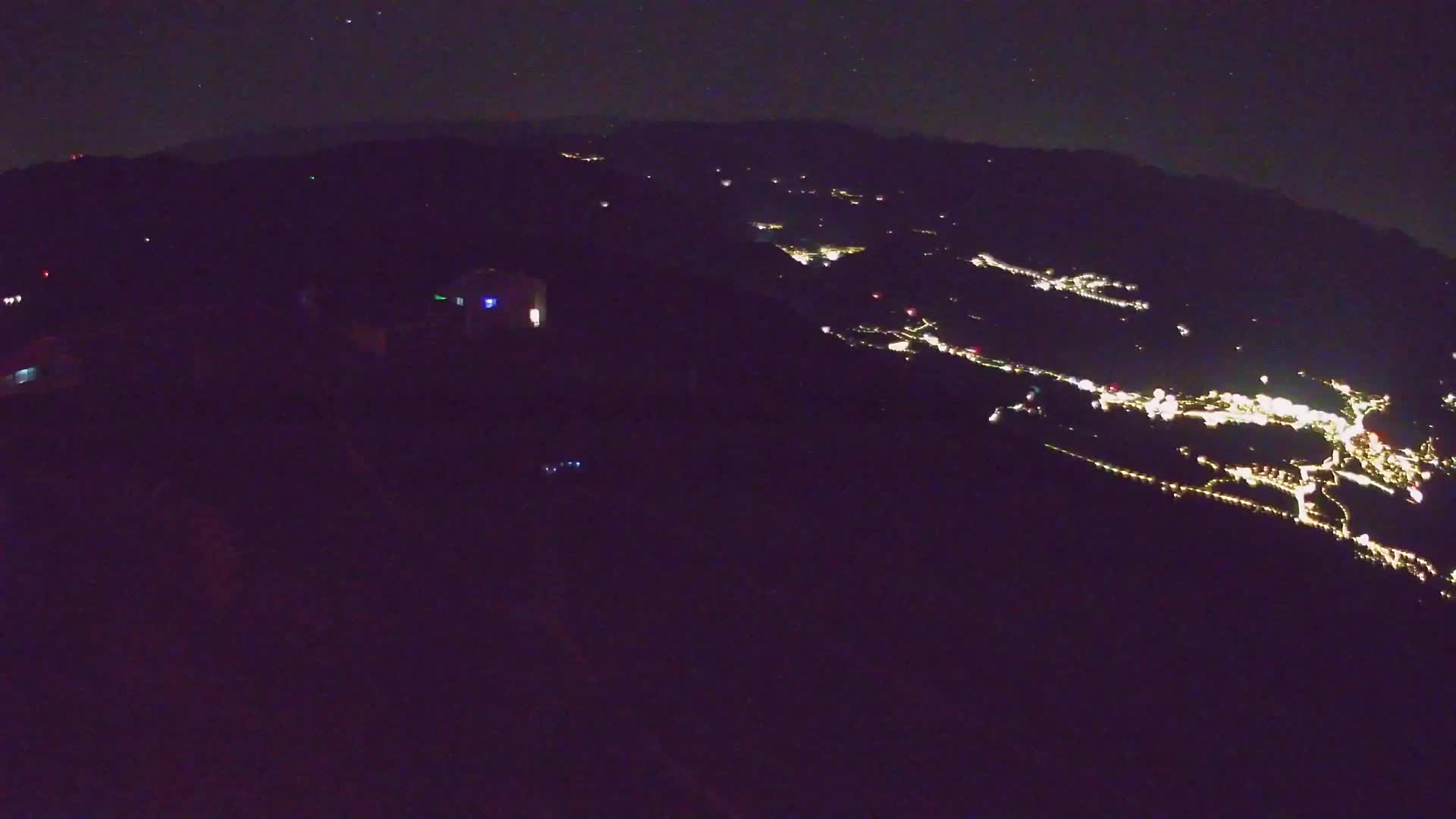 Cima estación de esquí Kronplatz | vista hacia Brunico