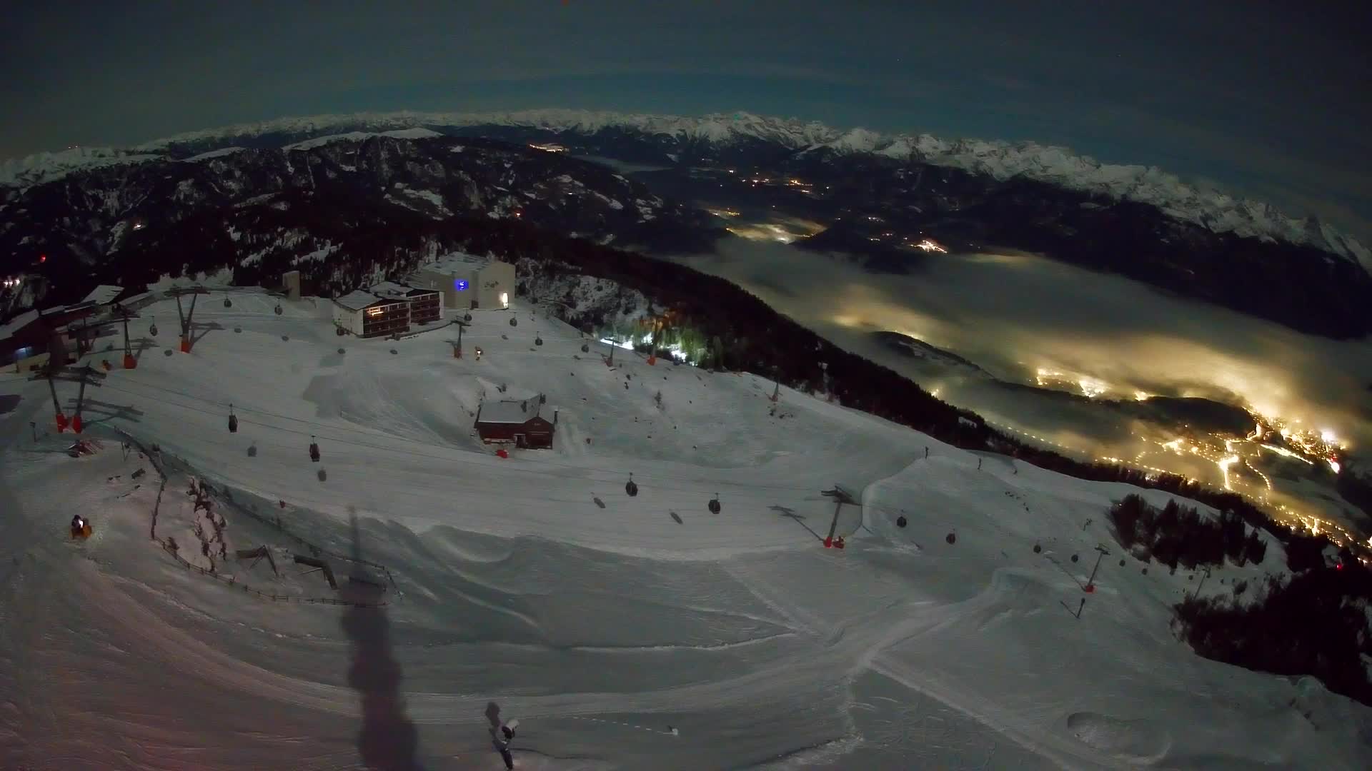Skigebiet Kronplatz Gipfel | Blick auf Bruneck