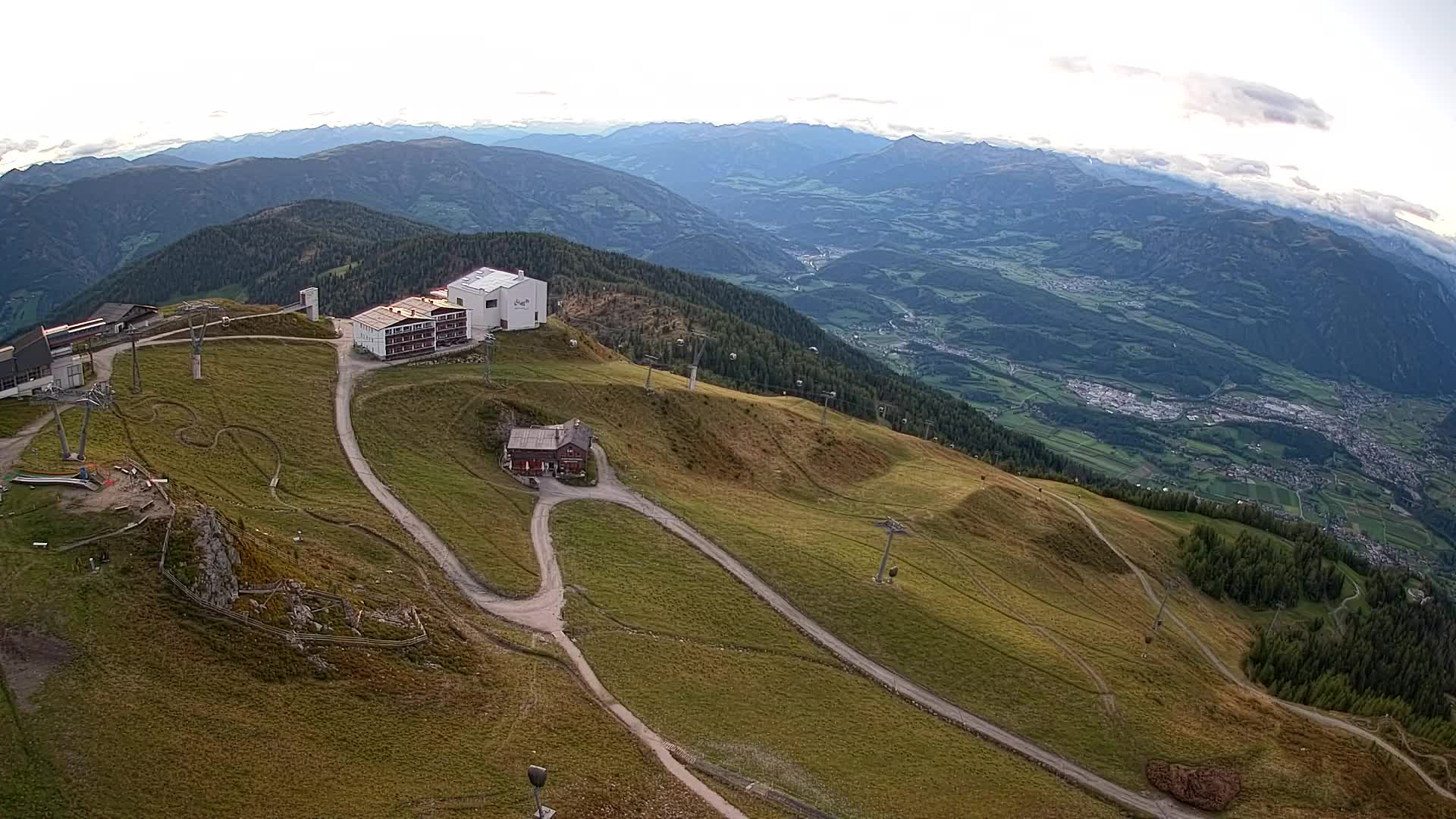 Station de ski Kronplatz sommet | vue sur Brunico