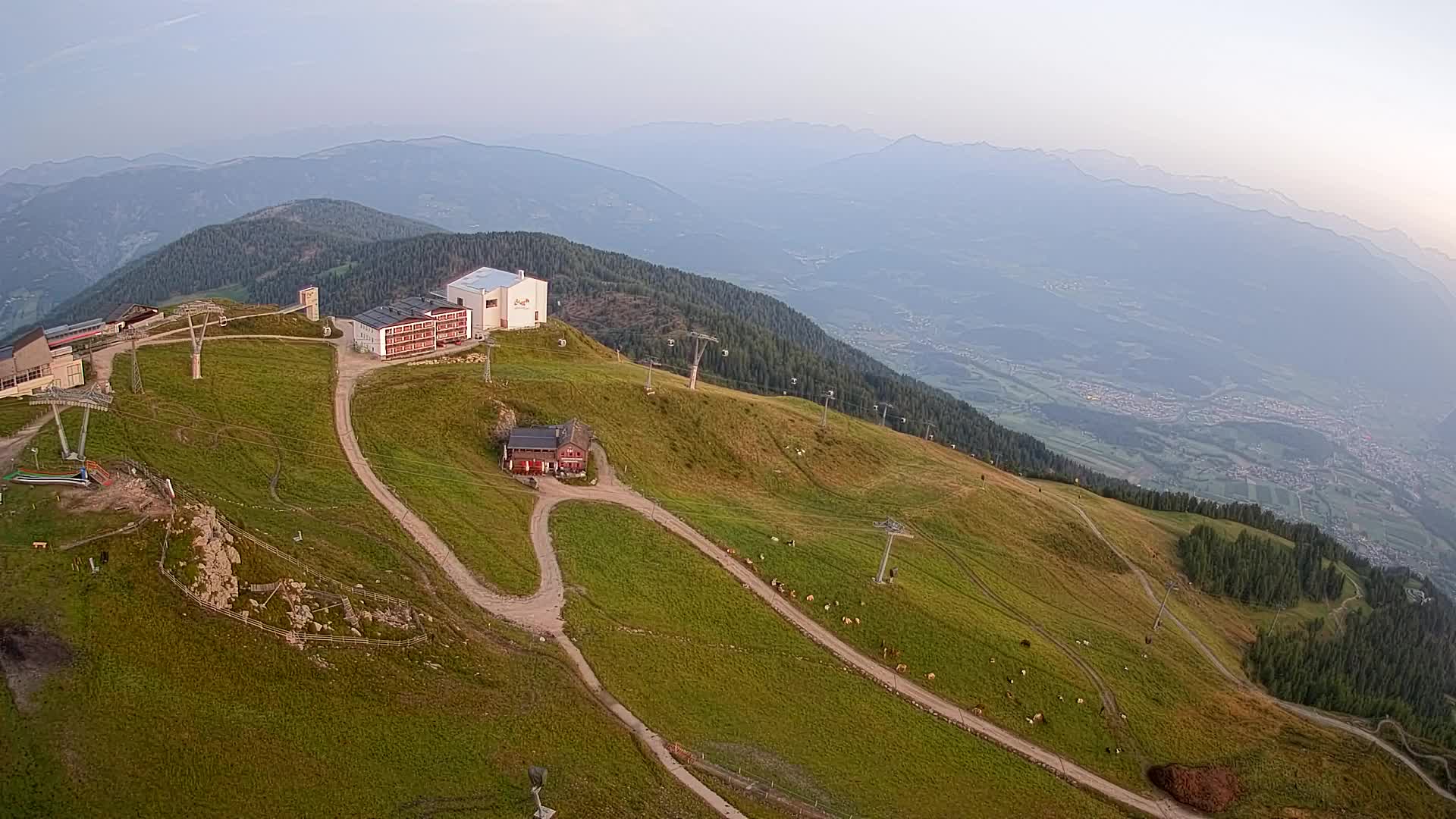 Skigebiet Kronplatz Gipfel | Blick auf Bruneck