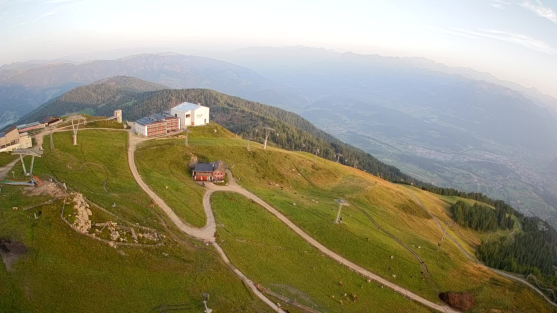 Skigebiet Kronplatz Gipfel | Blick auf Bruneck