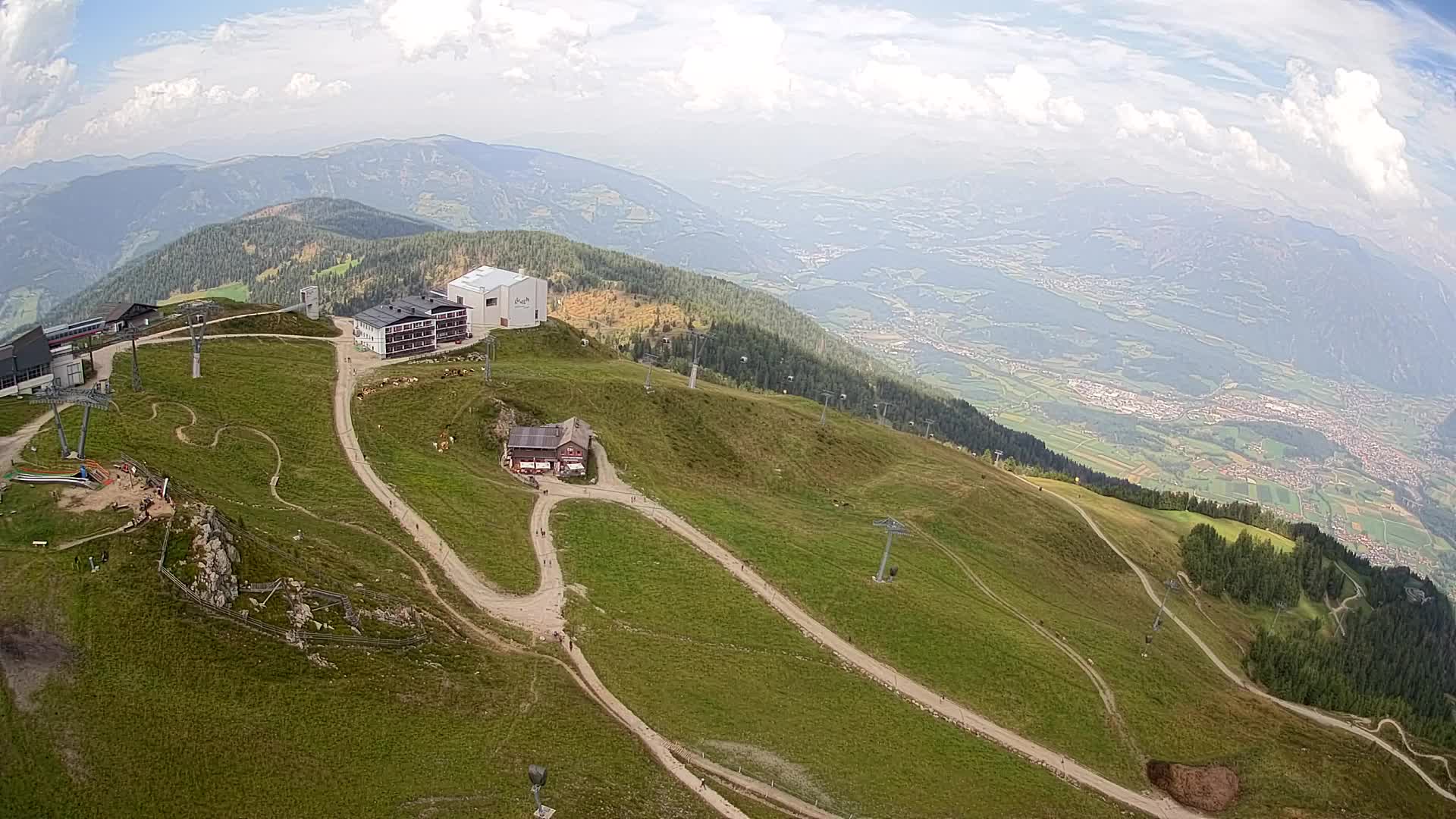 Cima estación de esquí Kronplatz | vista hacia Brunico