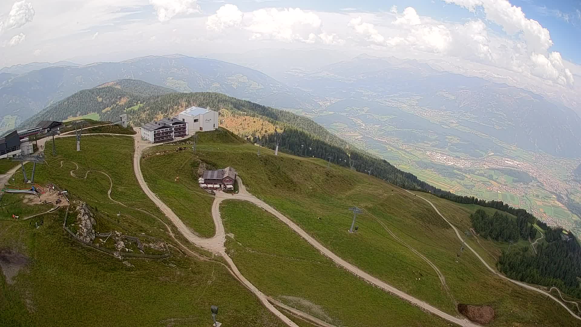 Cima estación de esquí Kronplatz | vista hacia Brunico