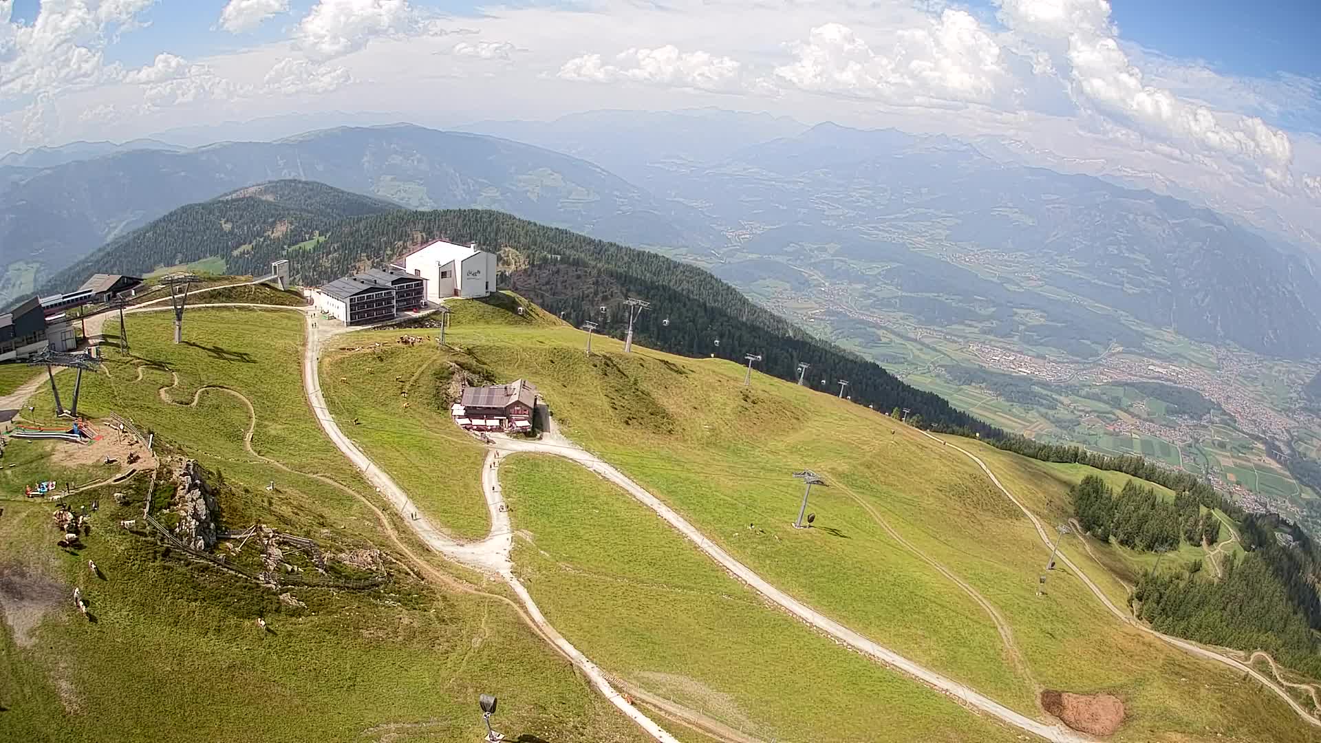 Cima estación de esquí Kronplatz | vista hacia Brunico
