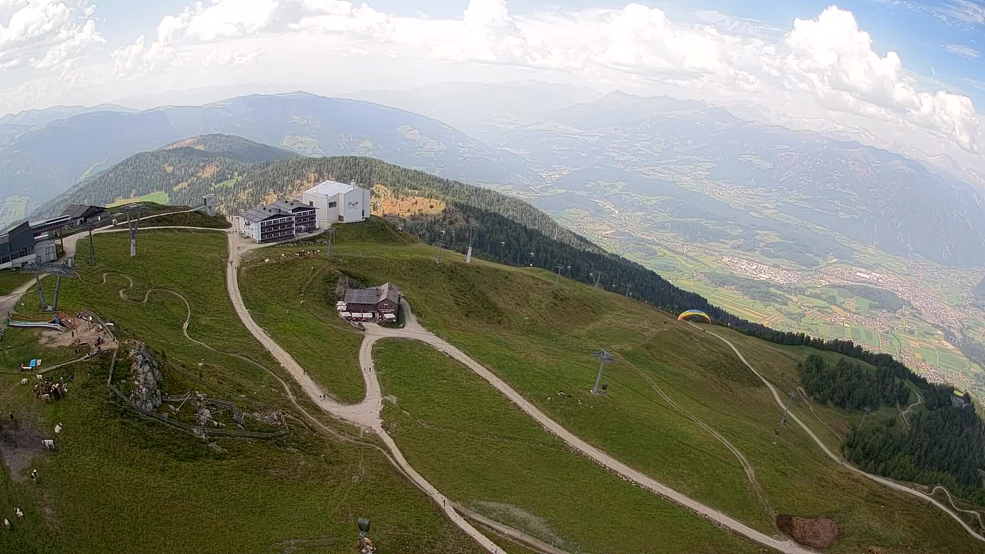 Cima estación de esquí Kronplatz | vista hacia Brunico