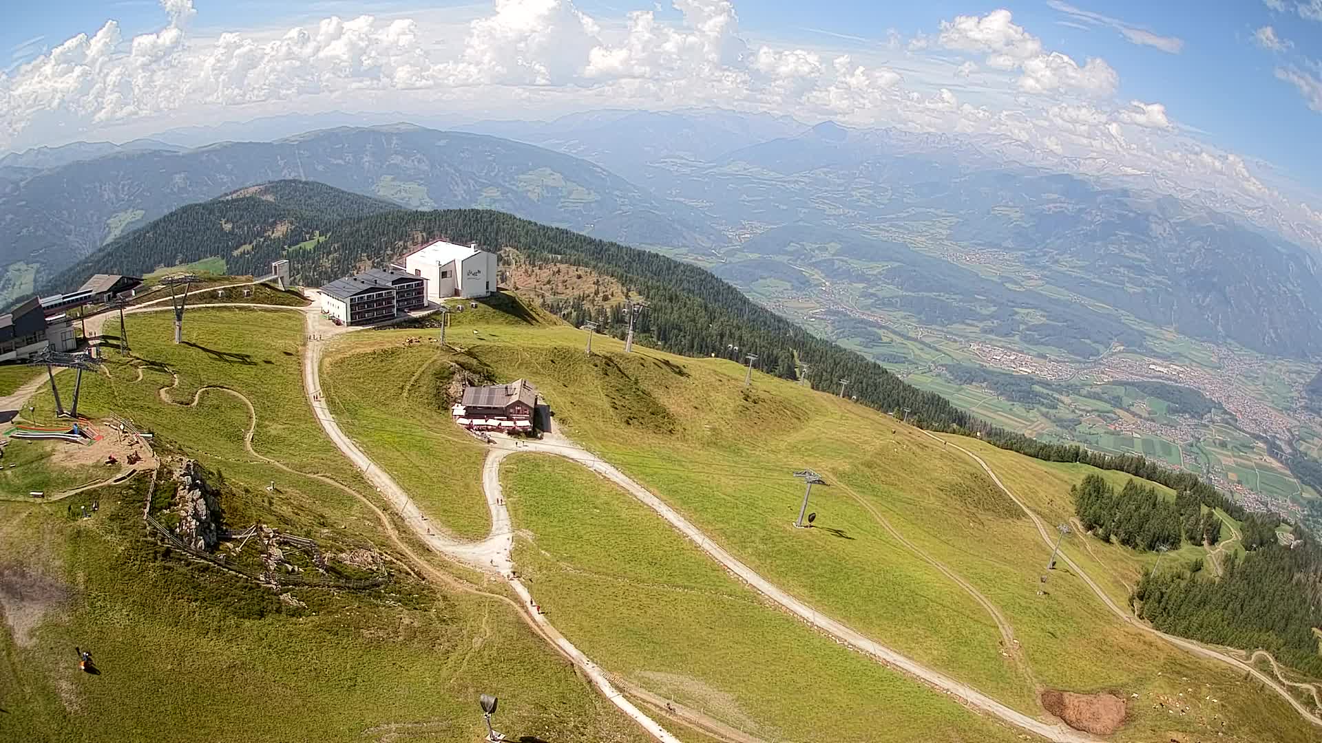 Cima estación de esquí Kronplatz | vista hacia Brunico