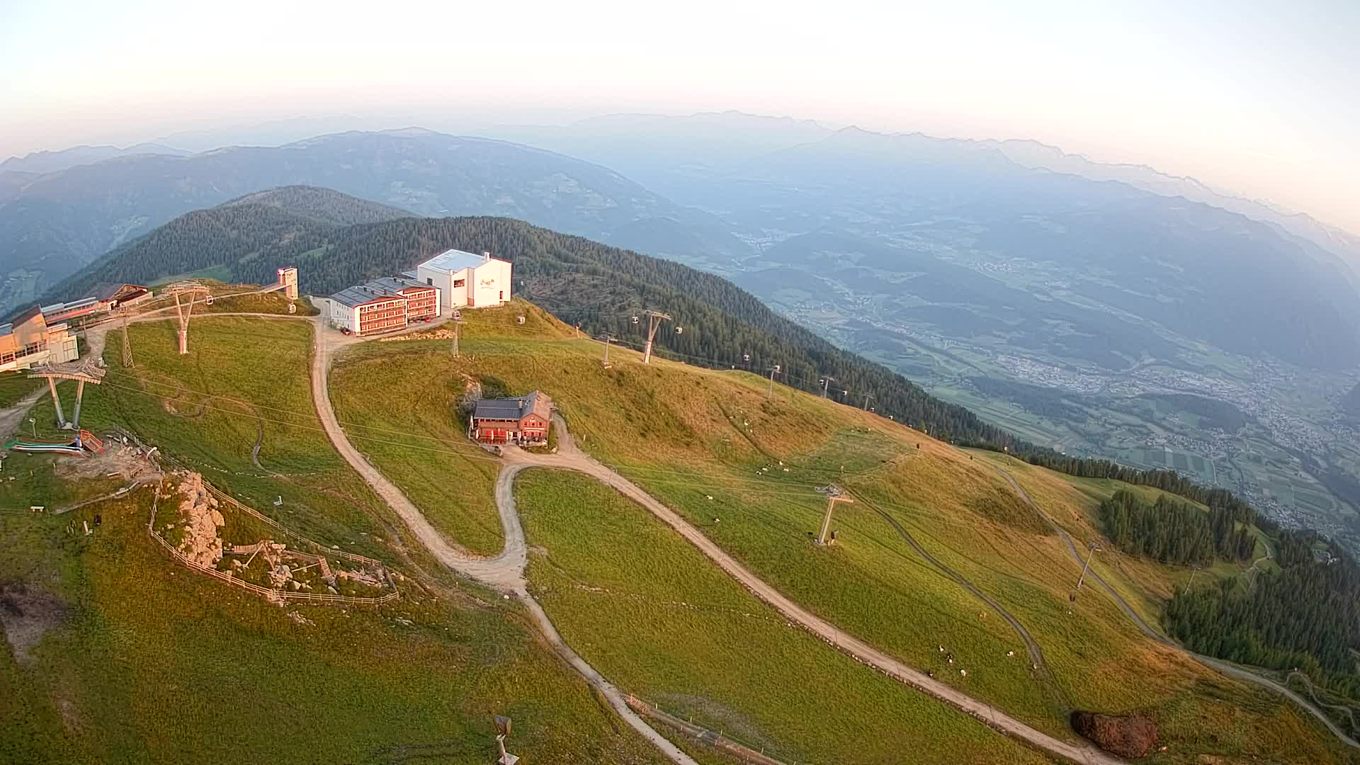 Station de ski Kronplatz sommet | vue sur Brunico