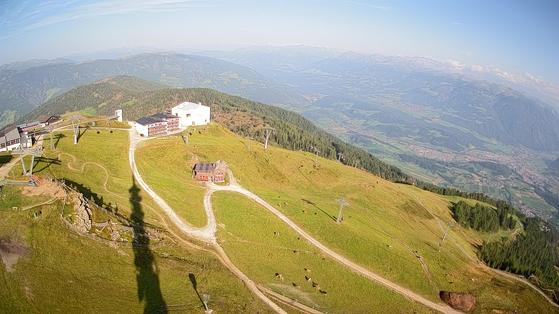 Cima estación de esquí Kronplatz | vista hacia Brunico