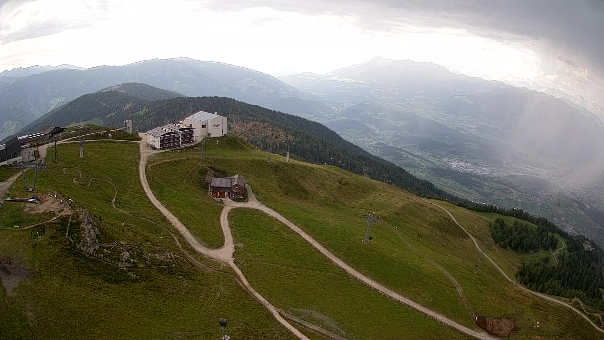 Skigebiet Kronplatz Gipfel | Blick auf Bruneck