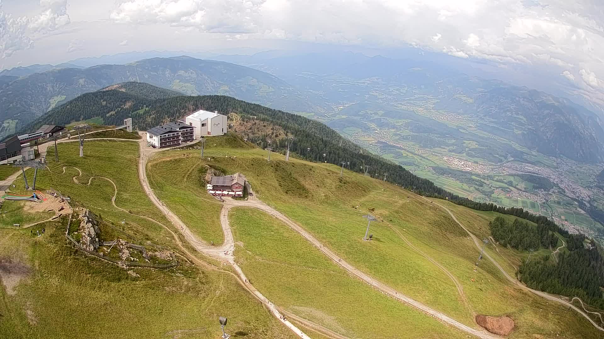 Stazione sciistica di Plan de Corones | vista su Brunico