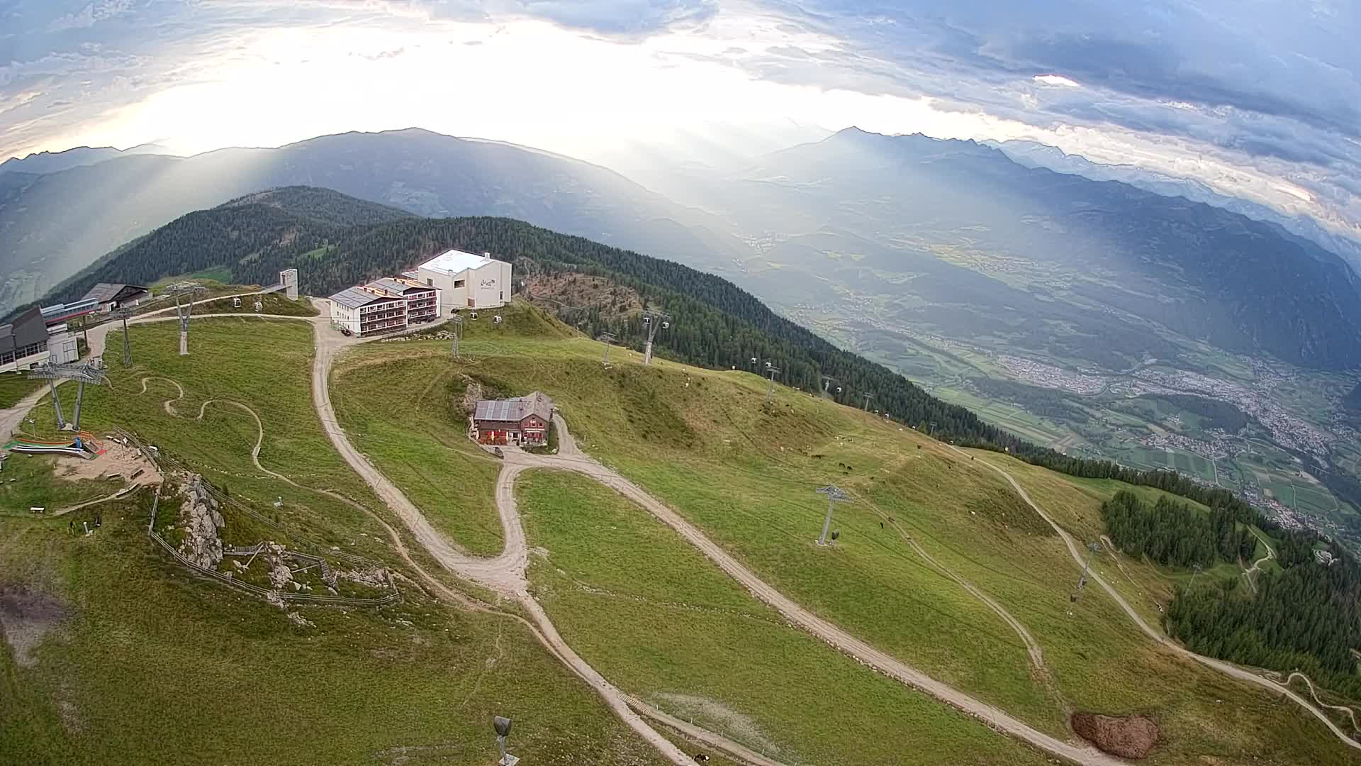 Station de ski Kronplatz sommet | vue sur Brunico