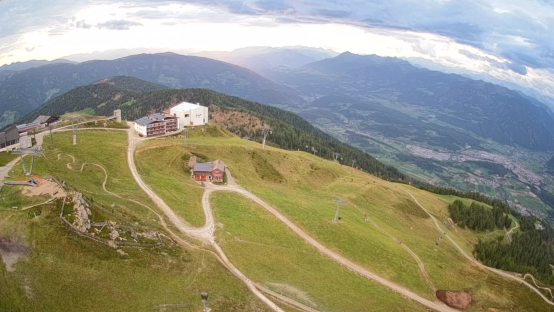 Smučišče Kronplatz – vrh | pogled na Bruneck