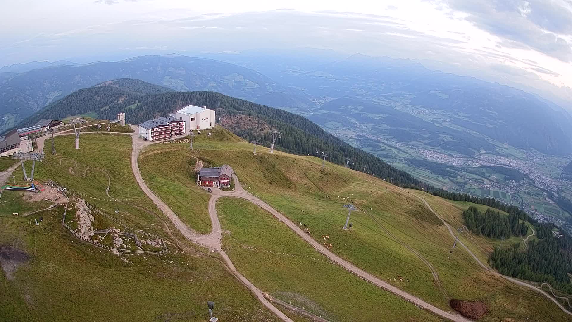 Stazione sciistica di Plan de Corones | vista su Brunico