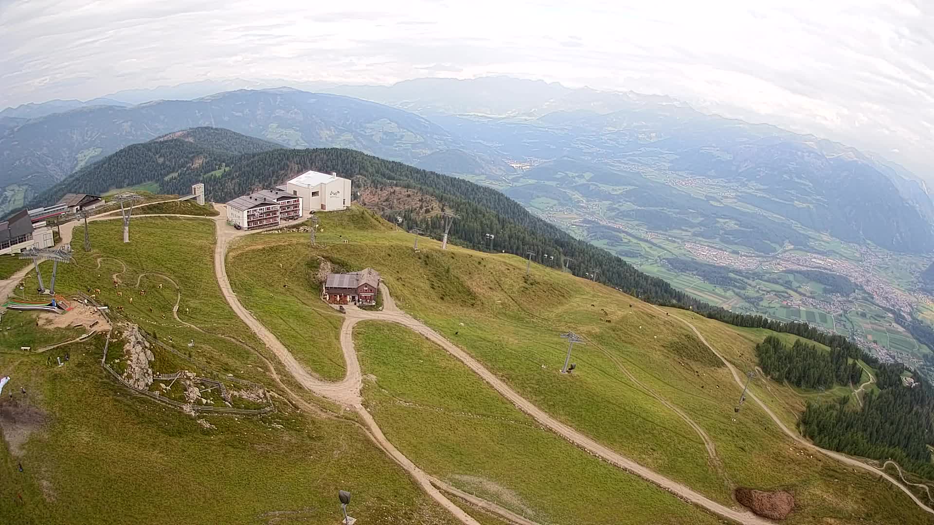 Stazione sciistica di Plan de Corones | vista su Brunico