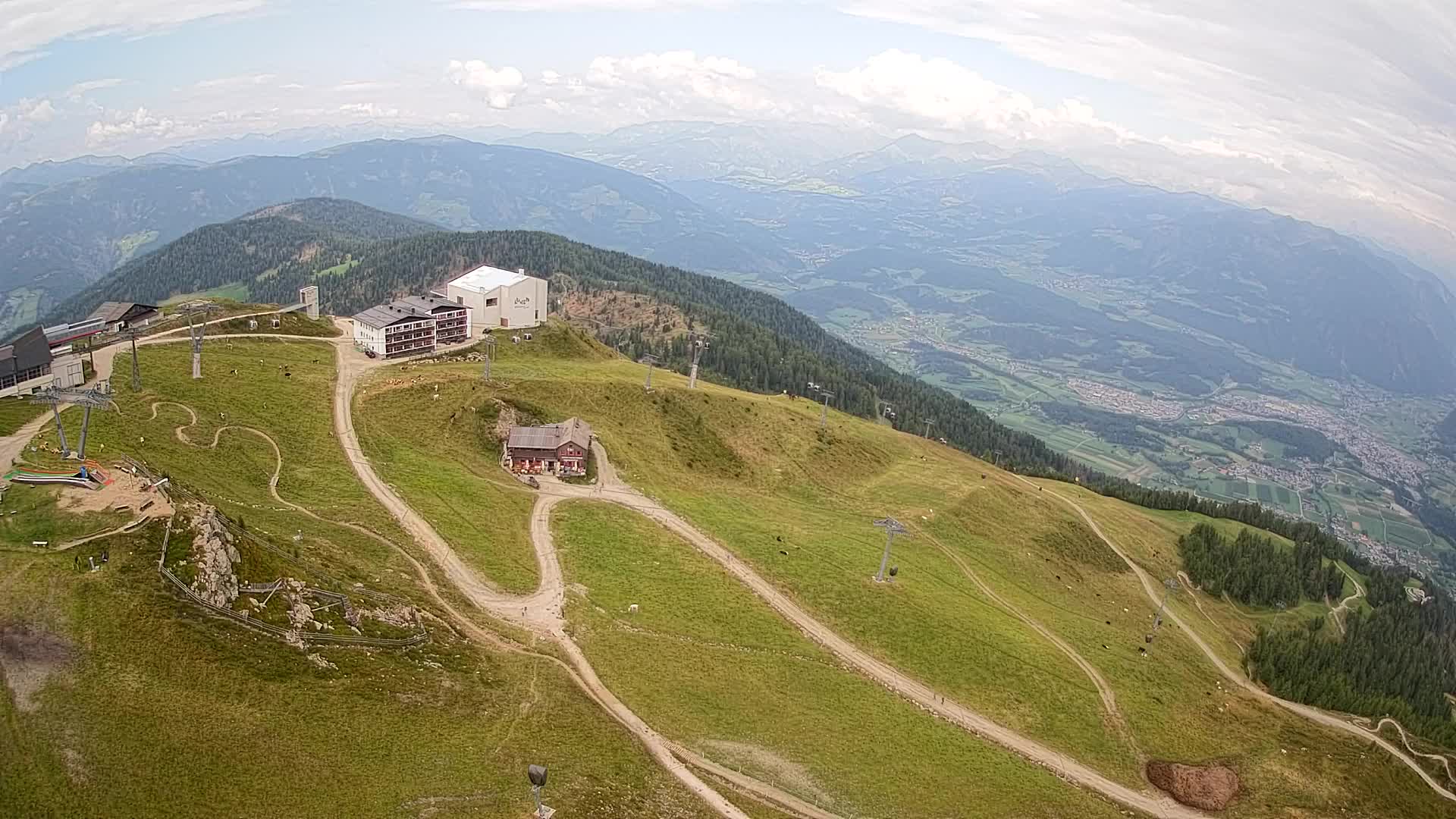 Stazione sciistica di Plan de Corones | vista su Brunico