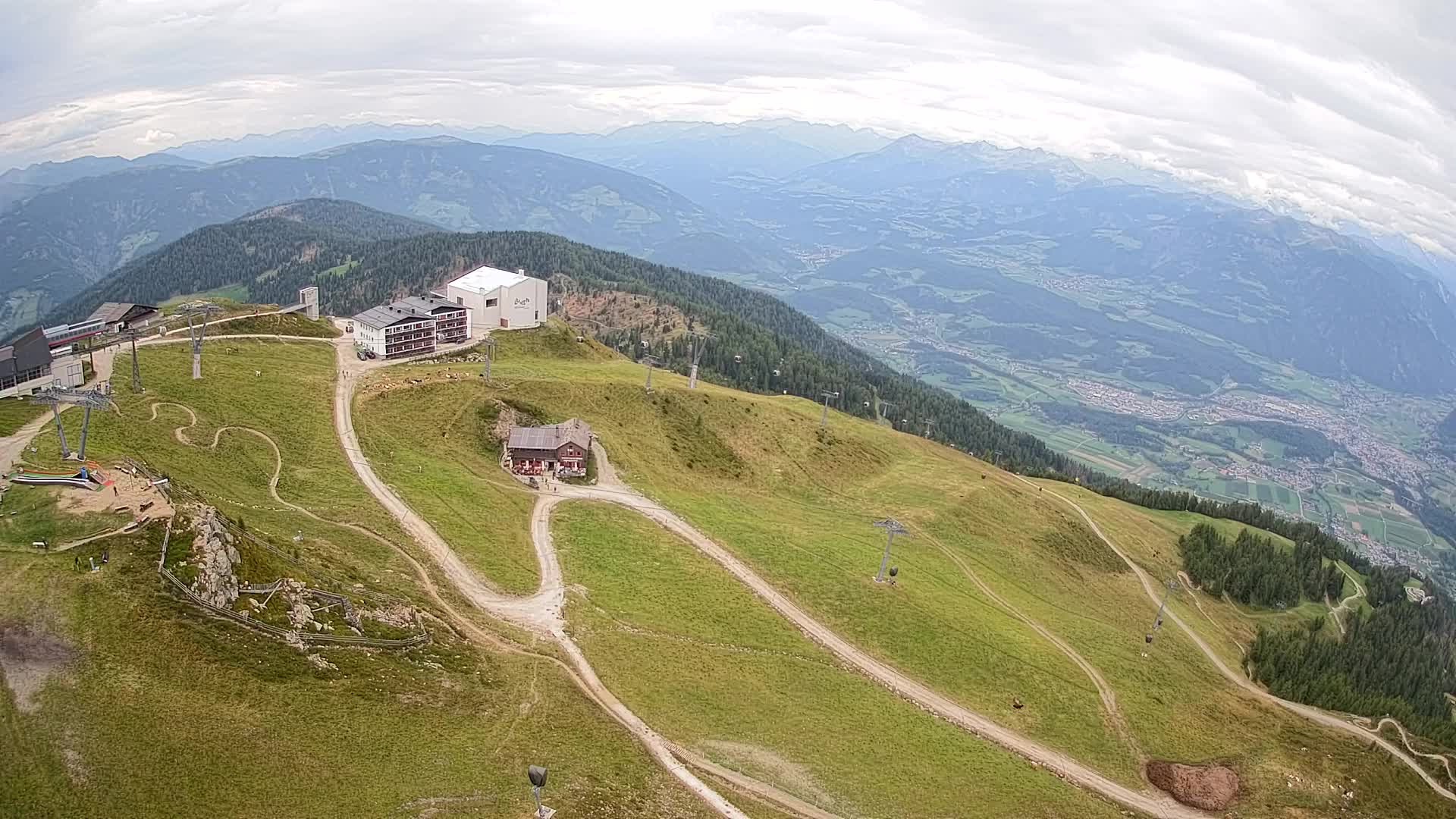 Station de ski Kronplatz sommet | vue sur Brunico