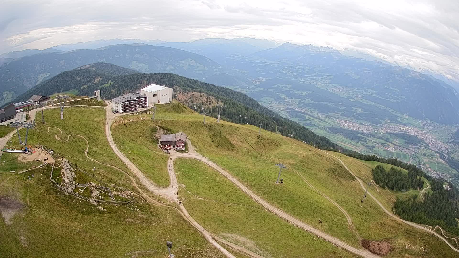 Station de ski Kronplatz sommet | vue sur Brunico