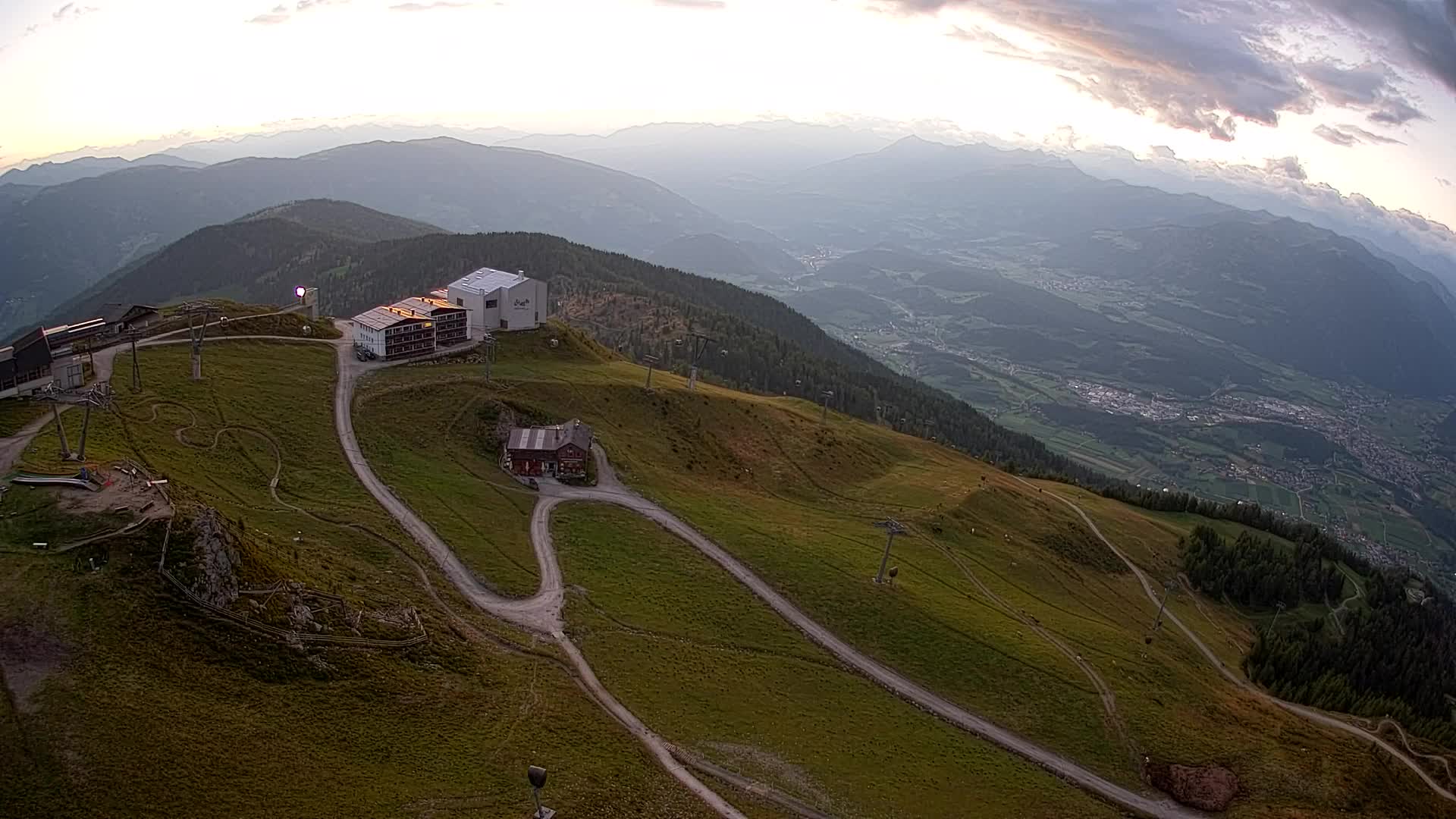 Skigebiet Kronplatz Gipfel | Blick auf Bruneck