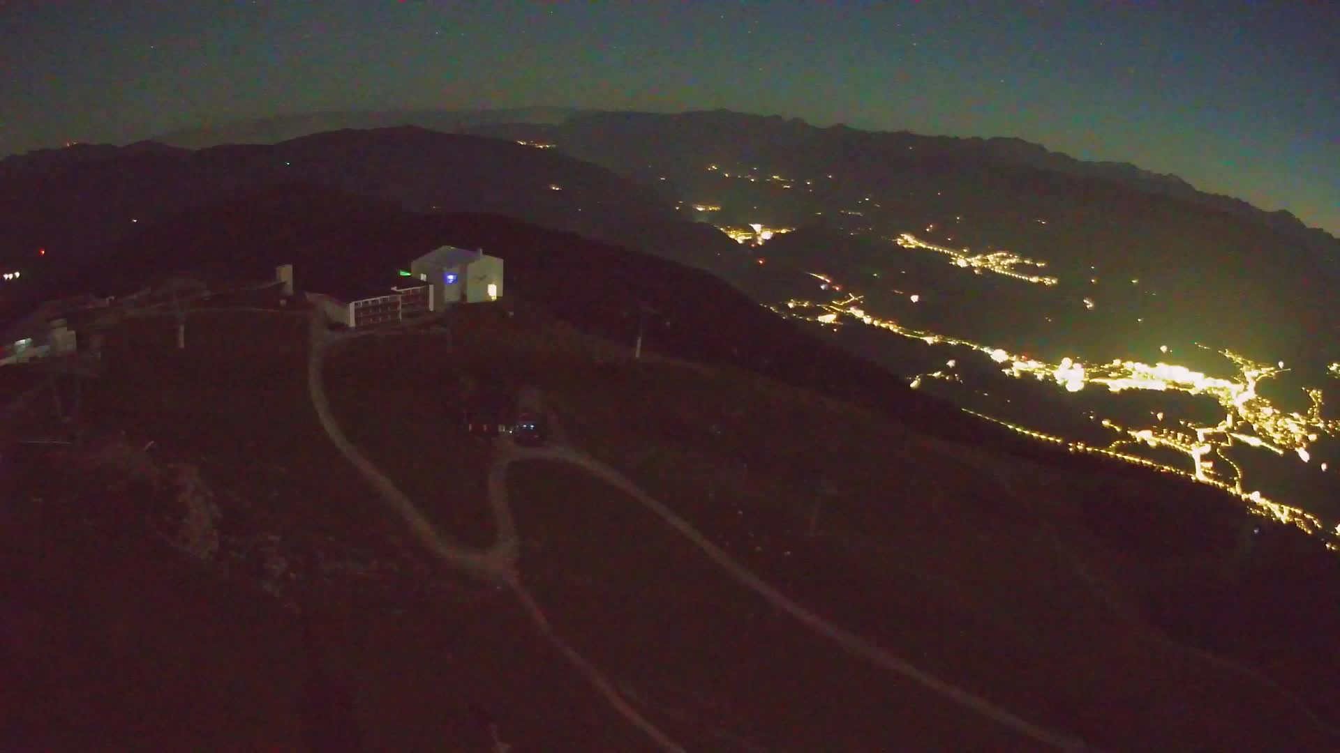 Cima estación de esquí Kronplatz | vista hacia Brunico