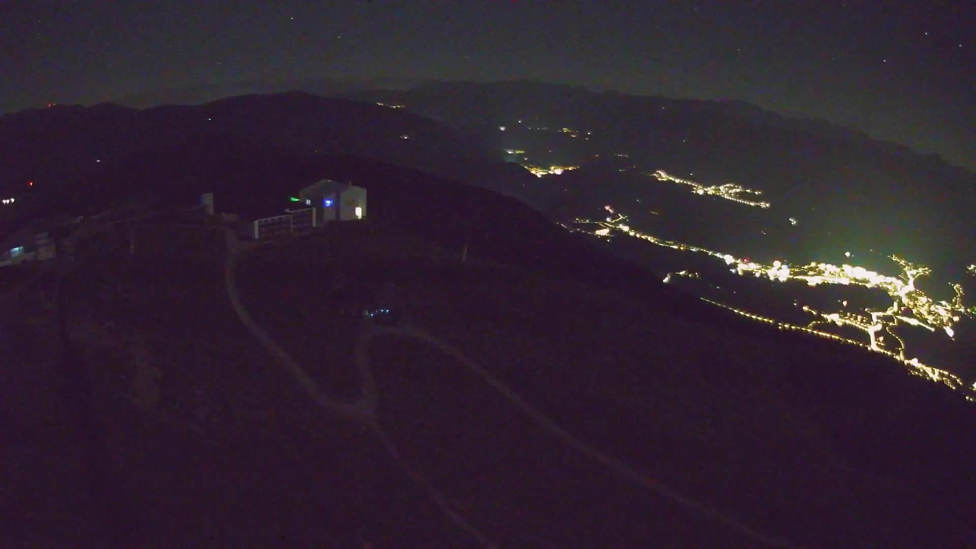 Cima estación de esquí Kronplatz | vista hacia Brunico