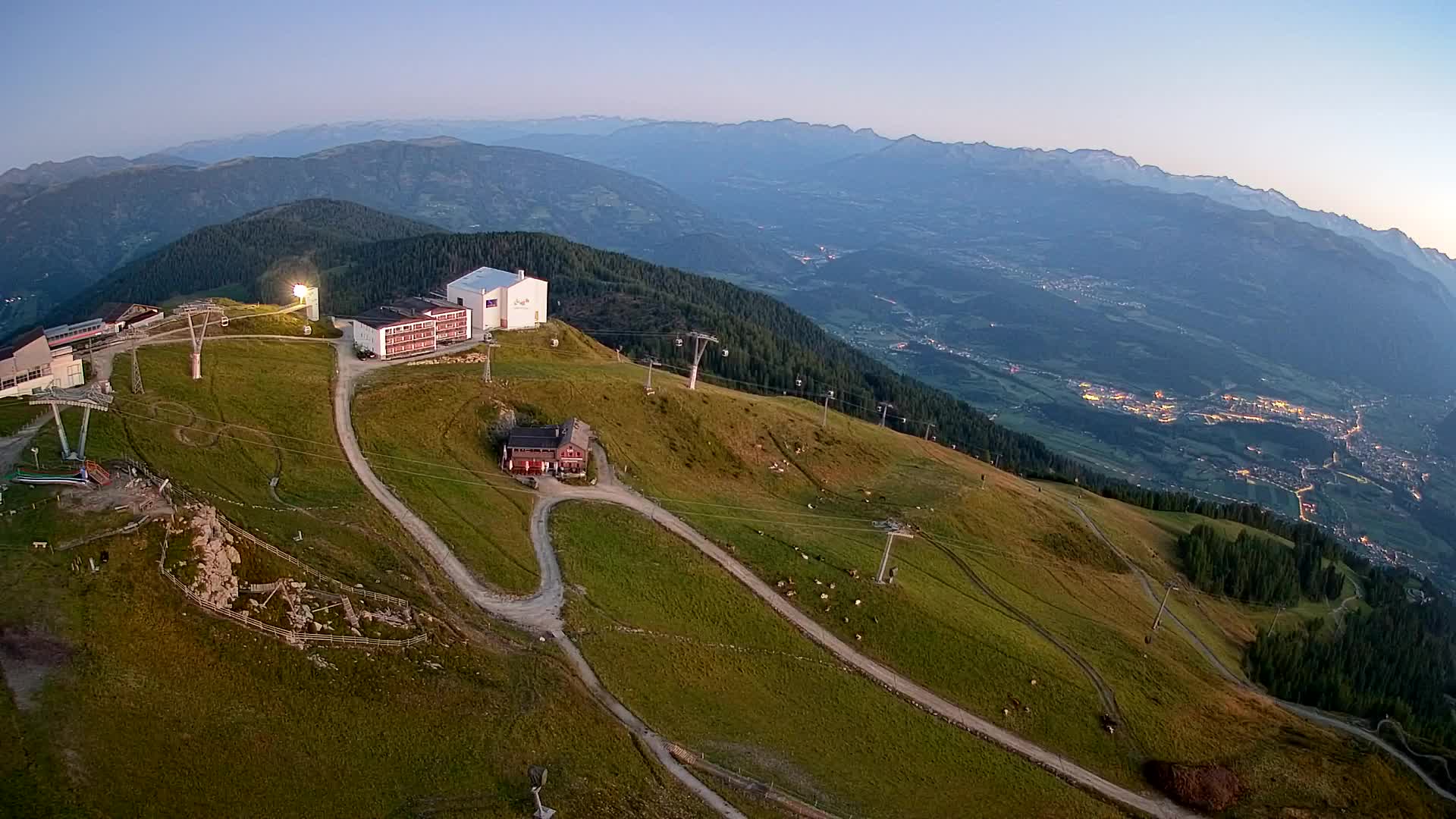 Skigebiet Kronplatz Gipfel | Blick auf Bruneck
