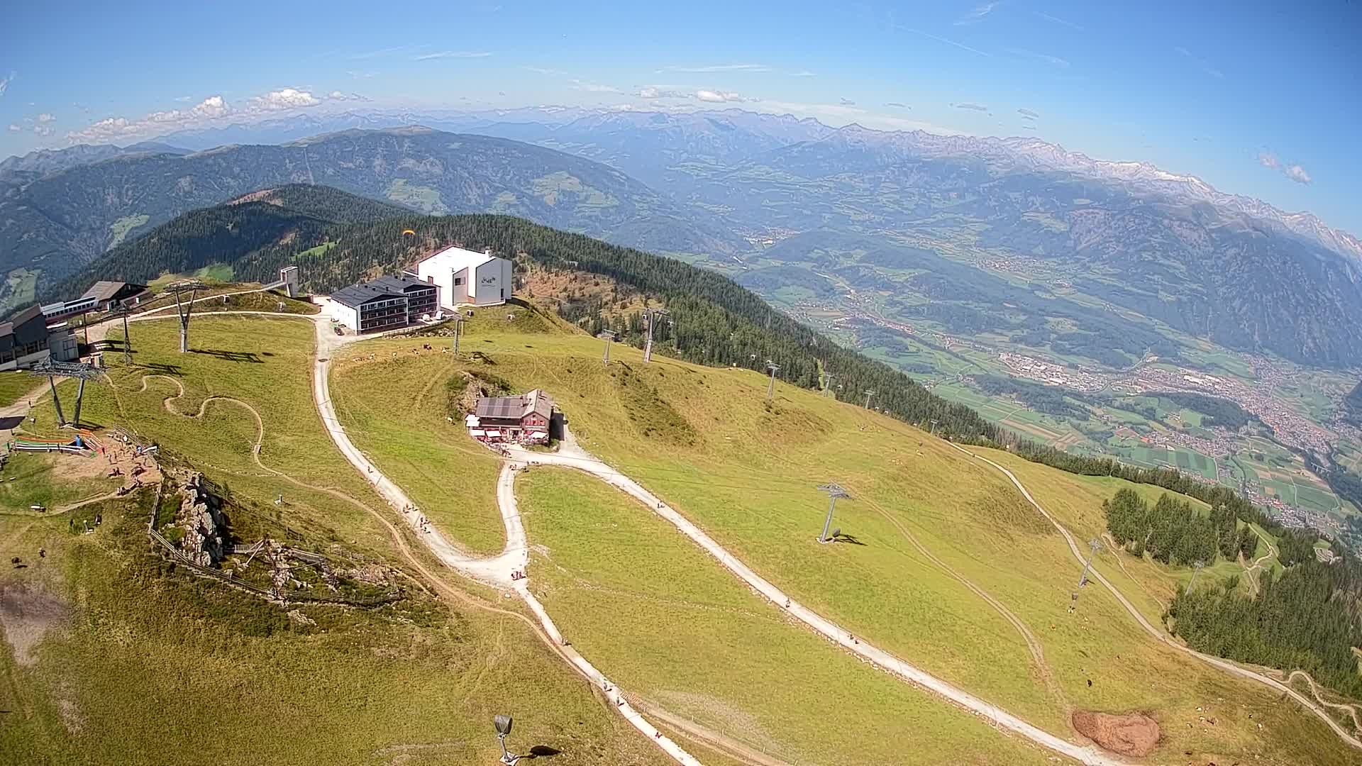 Cima estación de esquí Kronplatz | vista hacia Brunico
