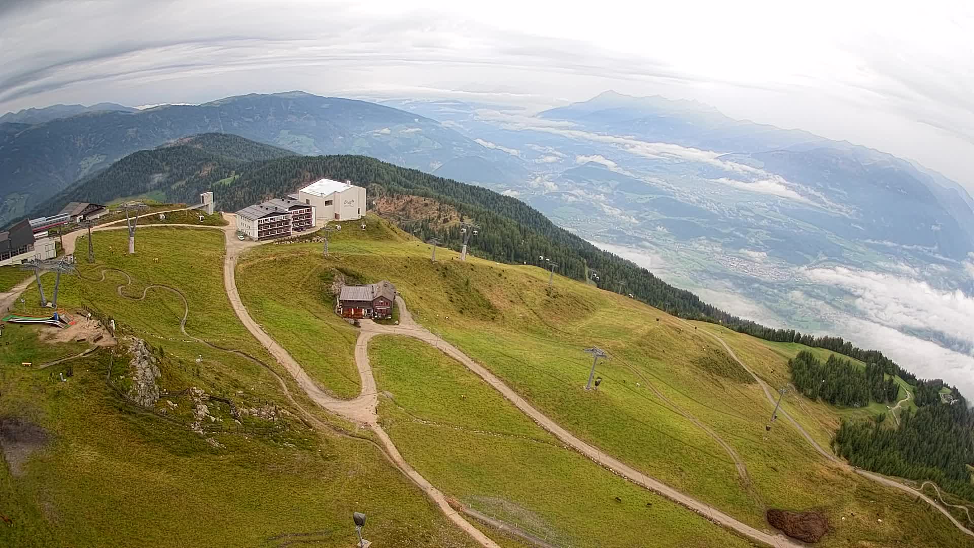 Stazione sciistica di Plan de Corones | vista su Brunico