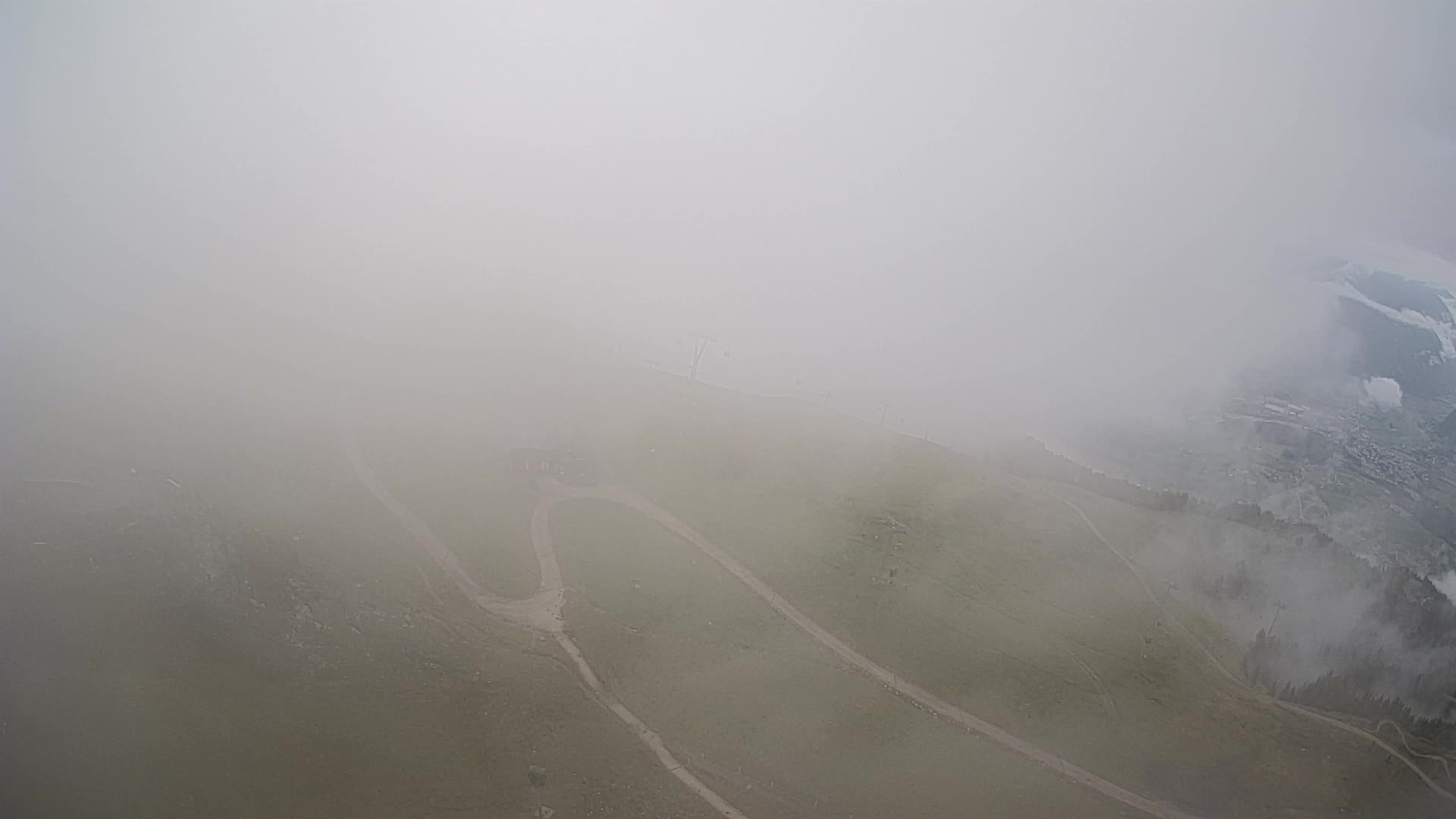 Cima estación de esquí Kronplatz | vista hacia Brunico