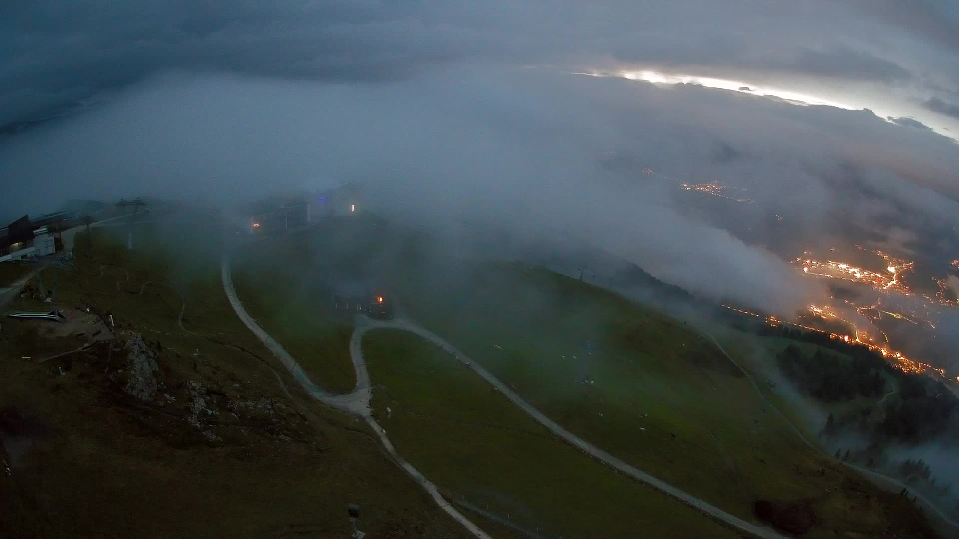 Skigebiet Kronplatz Gipfel | Blick auf Bruneck