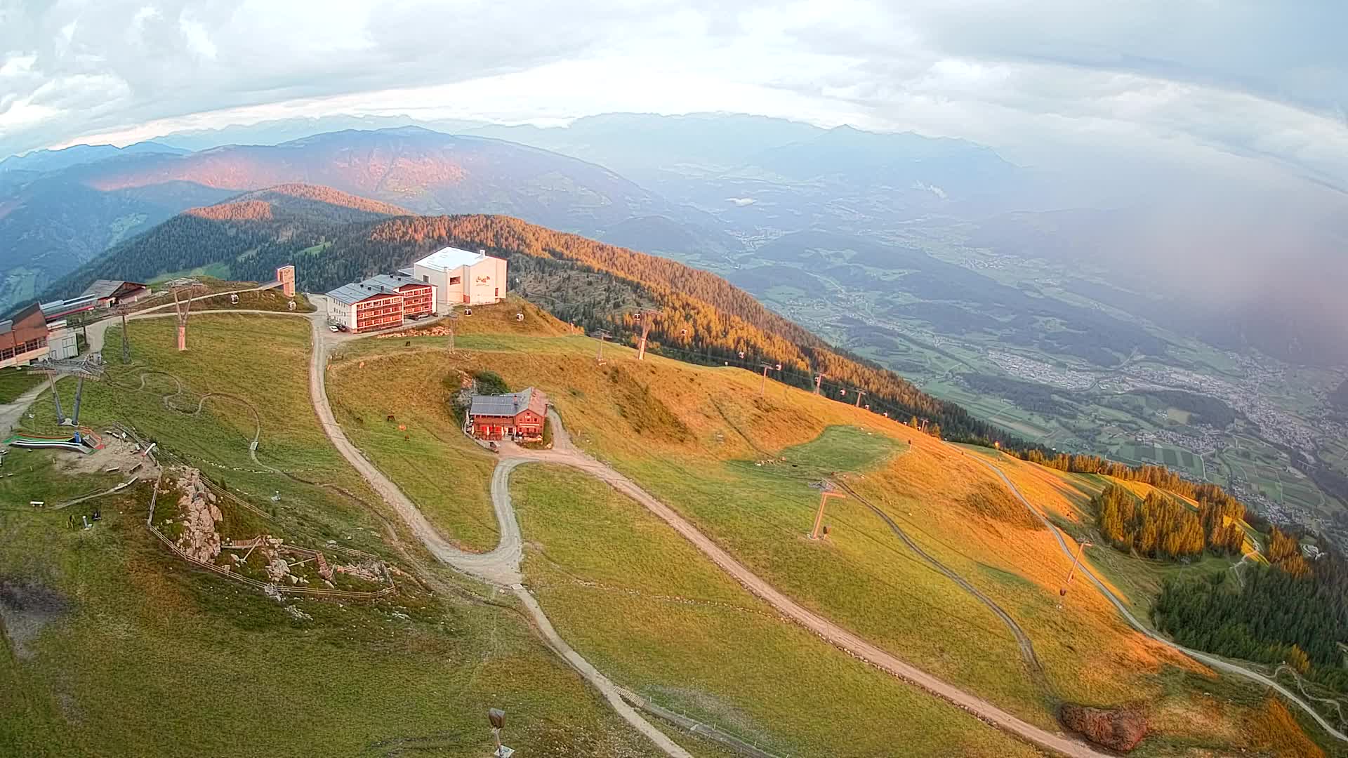 Stazione sciistica di Plan de Corones | vista su Brunico