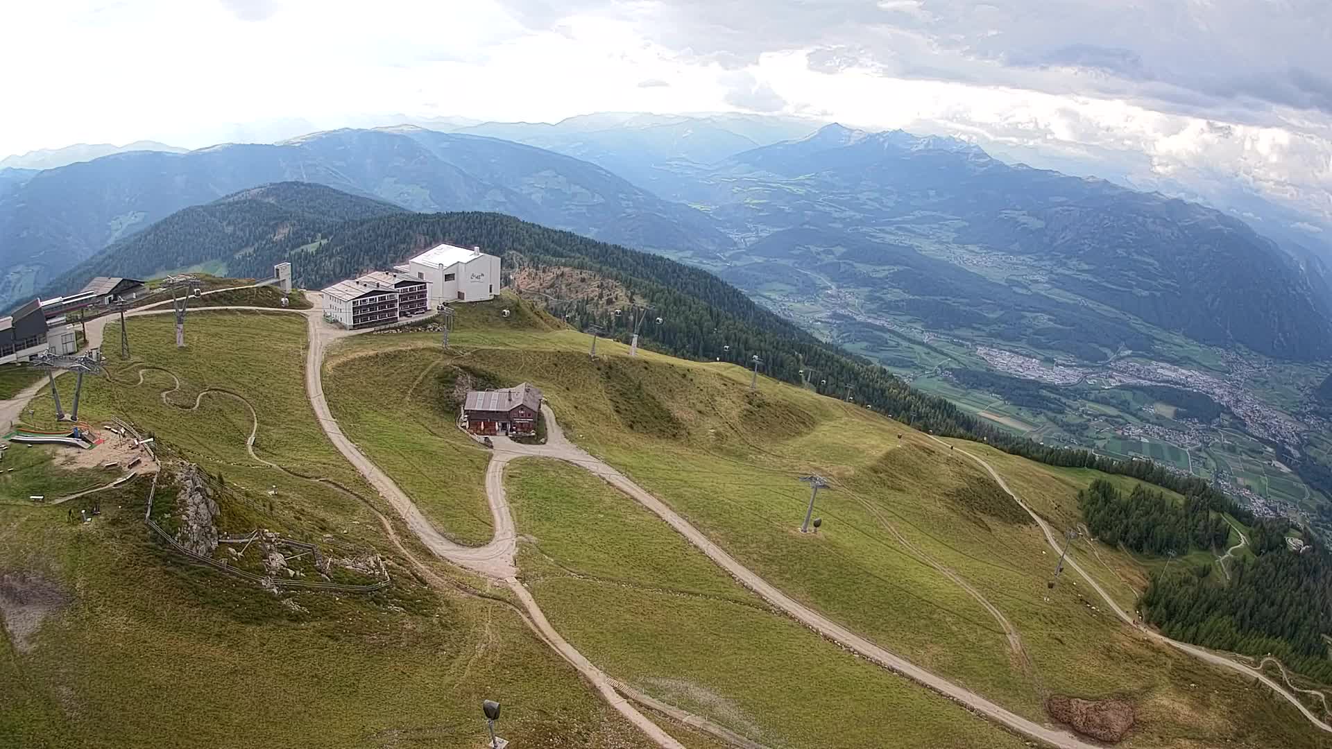 Station de ski Kronplatz sommet | vue sur Brunico