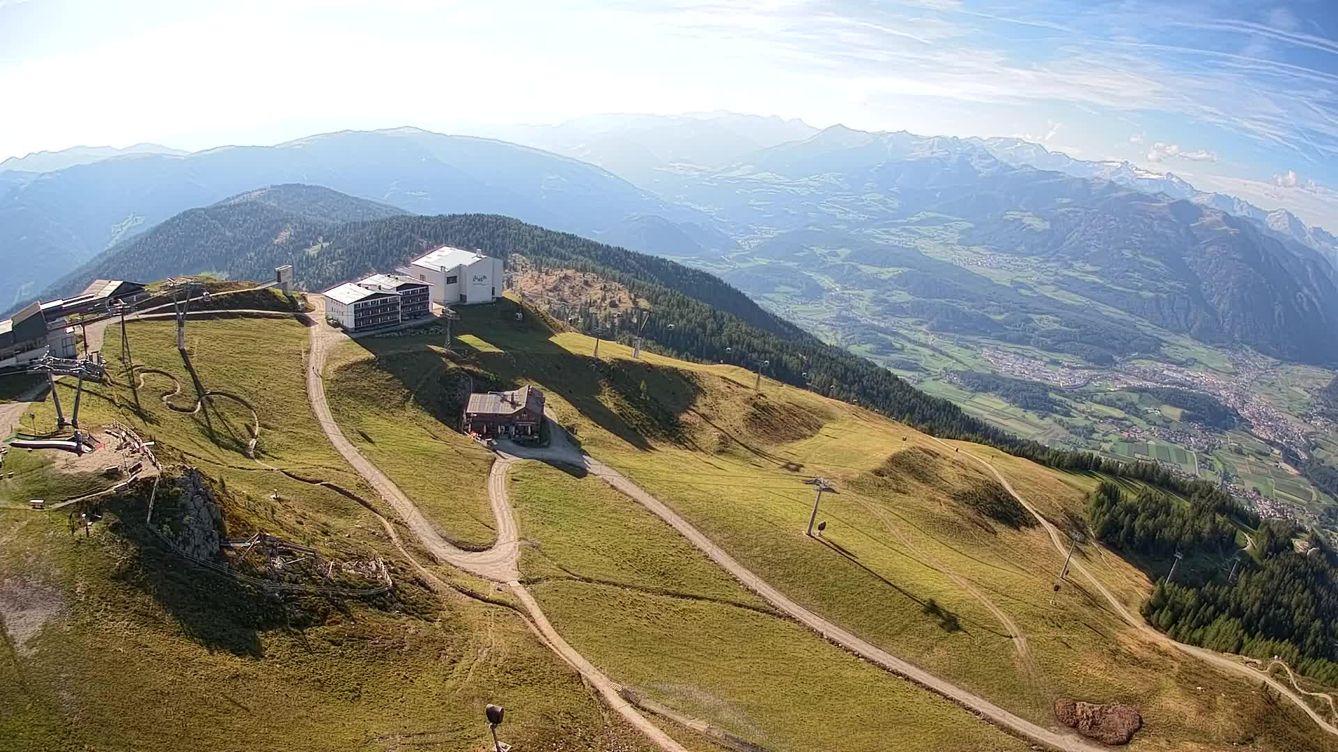 Cima estación de esquí Kronplatz | vista hacia Brunico