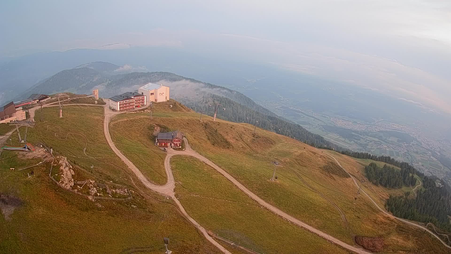 Skigebiet Kronplatz Gipfel | Blick auf Bruneck